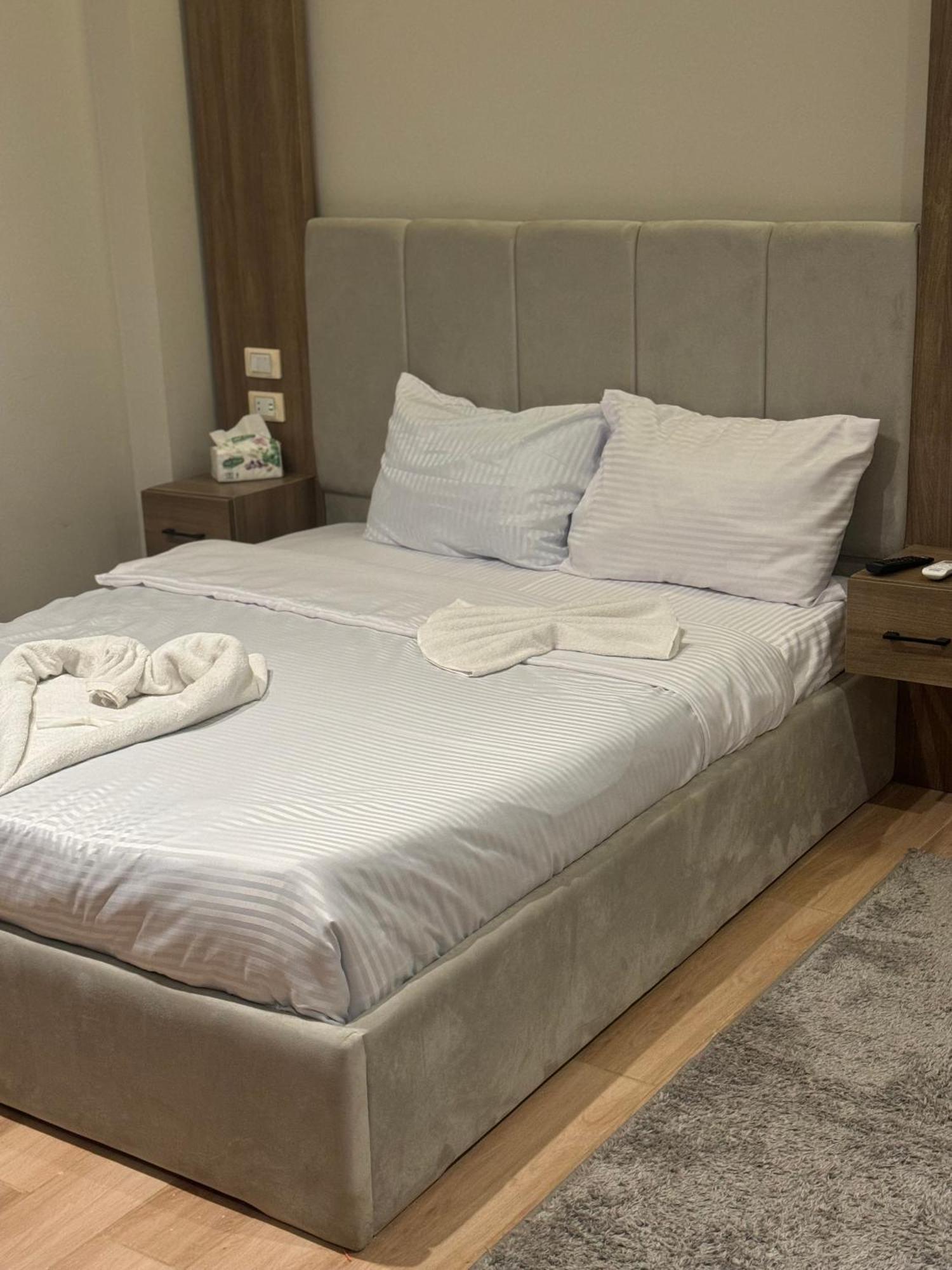 Hotel Pyramids Hills 3*