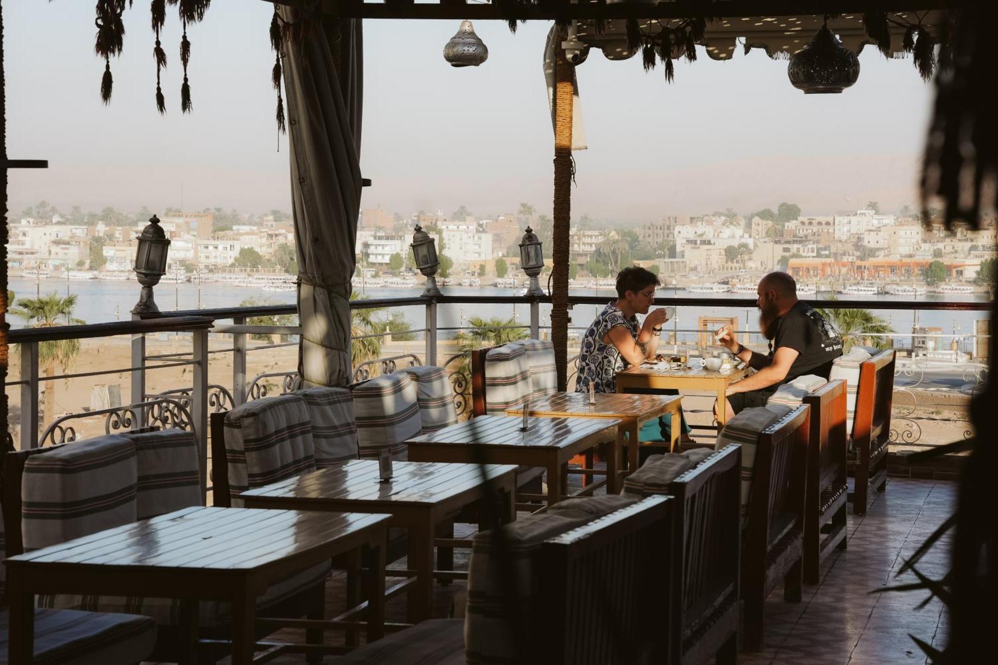 Nefertiti Hotel 3*