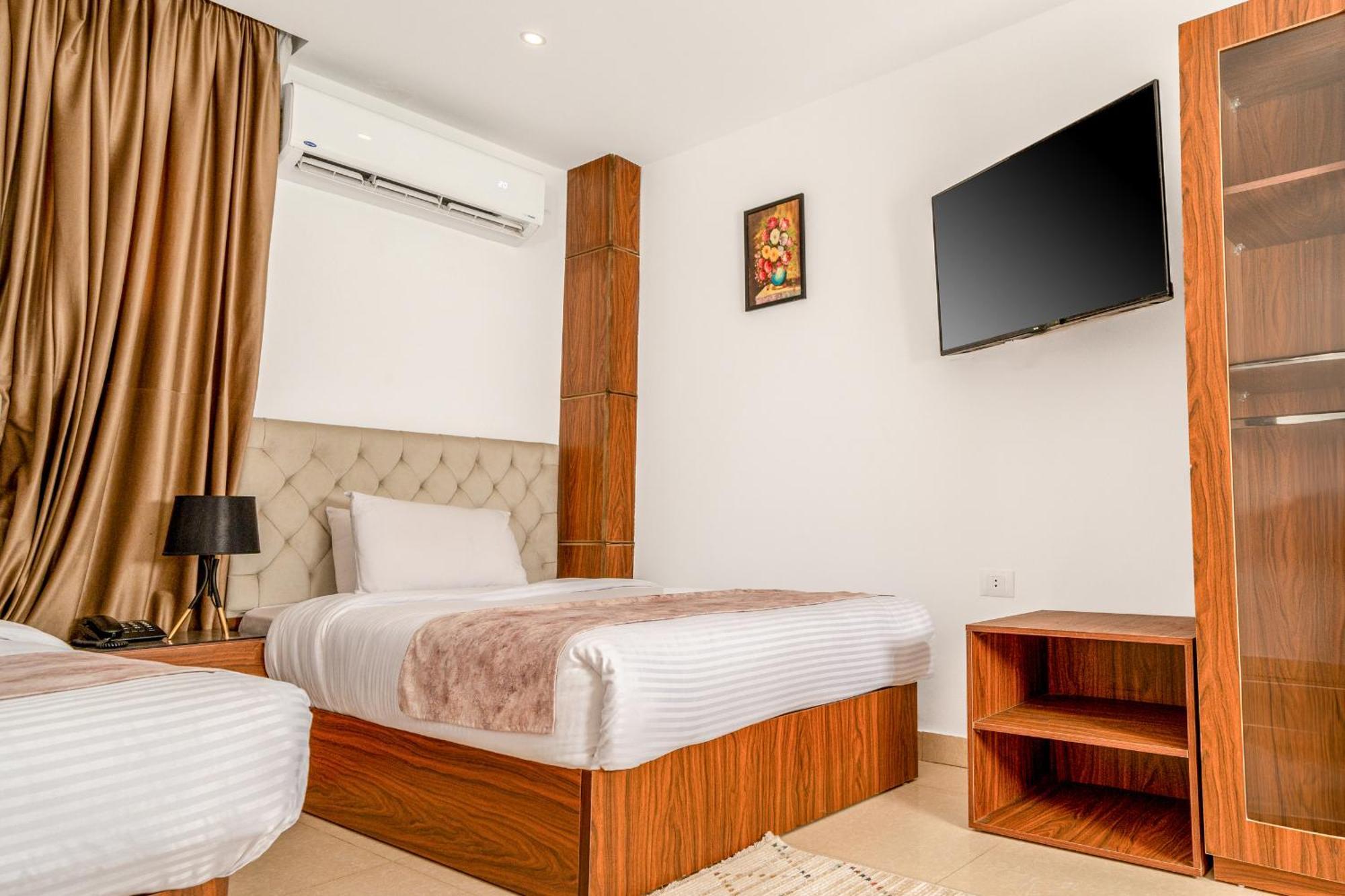 King Pyramids View Otel Kafret el-Gabal