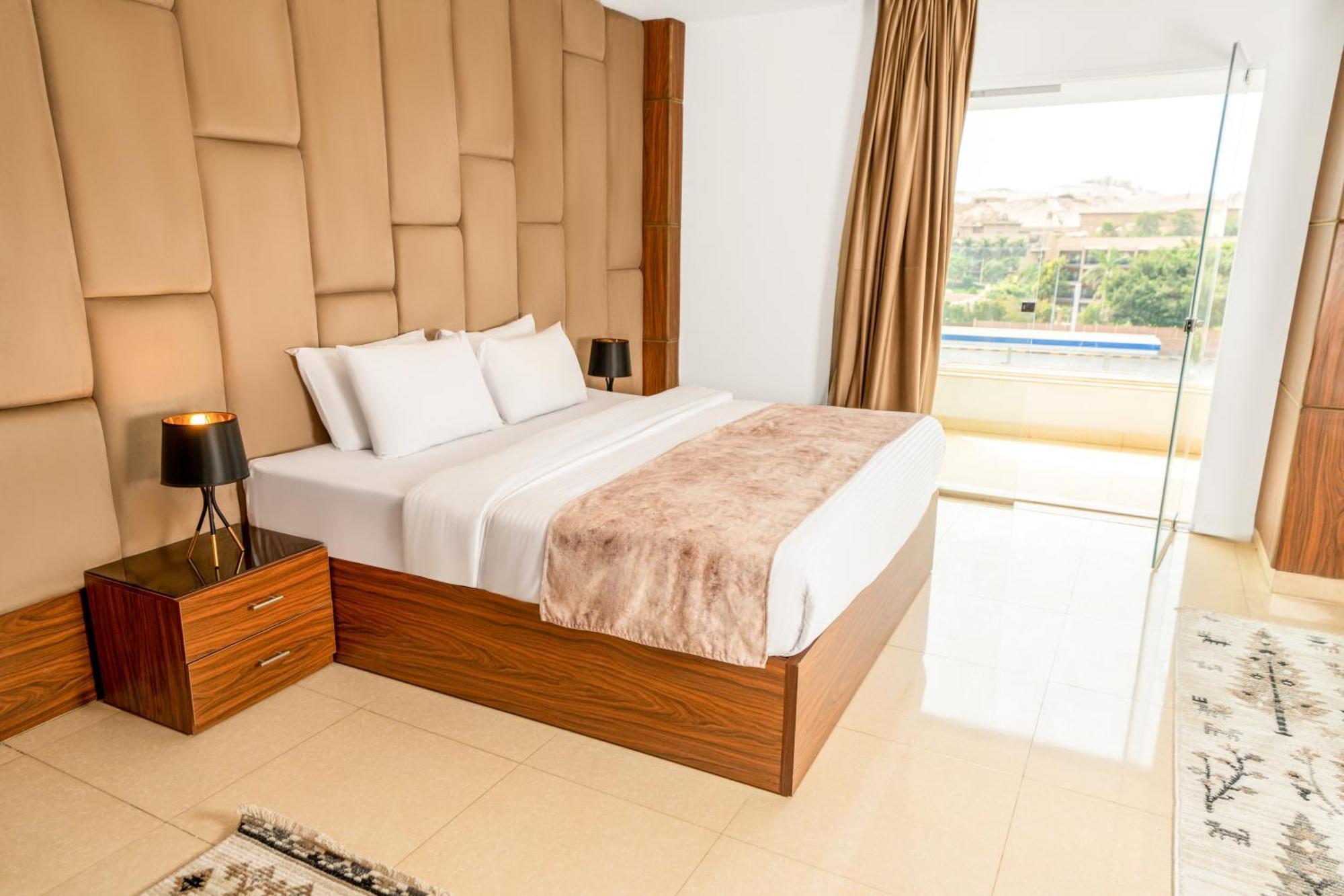 King Pyramids View Otel Kafret el-Gabal