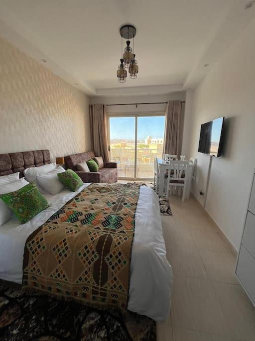Apartment Chic With Modern Comforts Hurghada