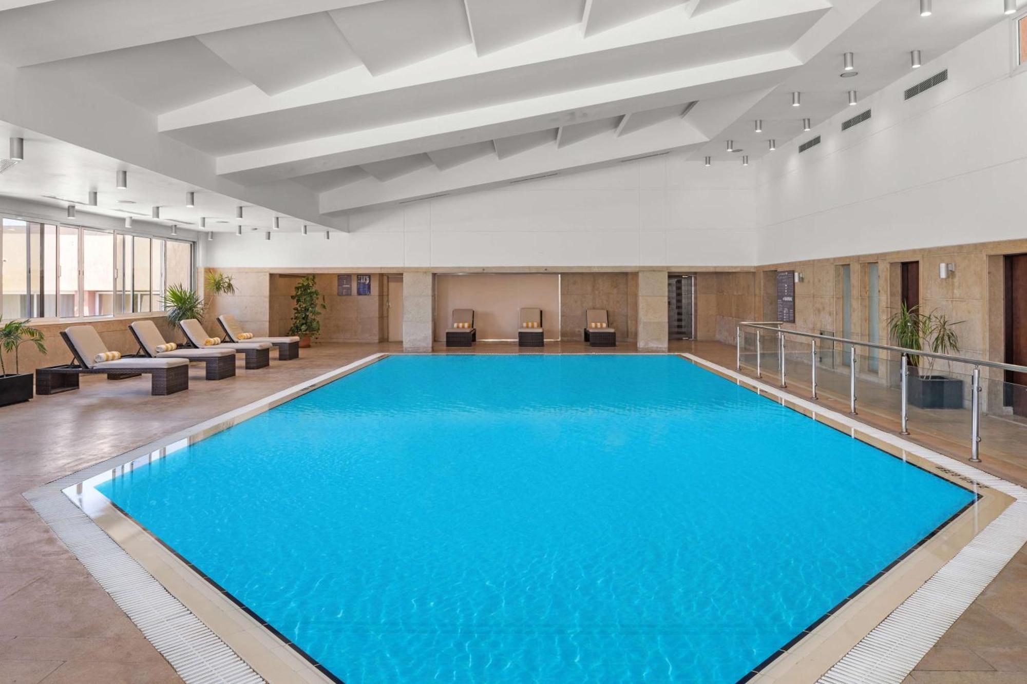 Complex Hilton Plaza 5*