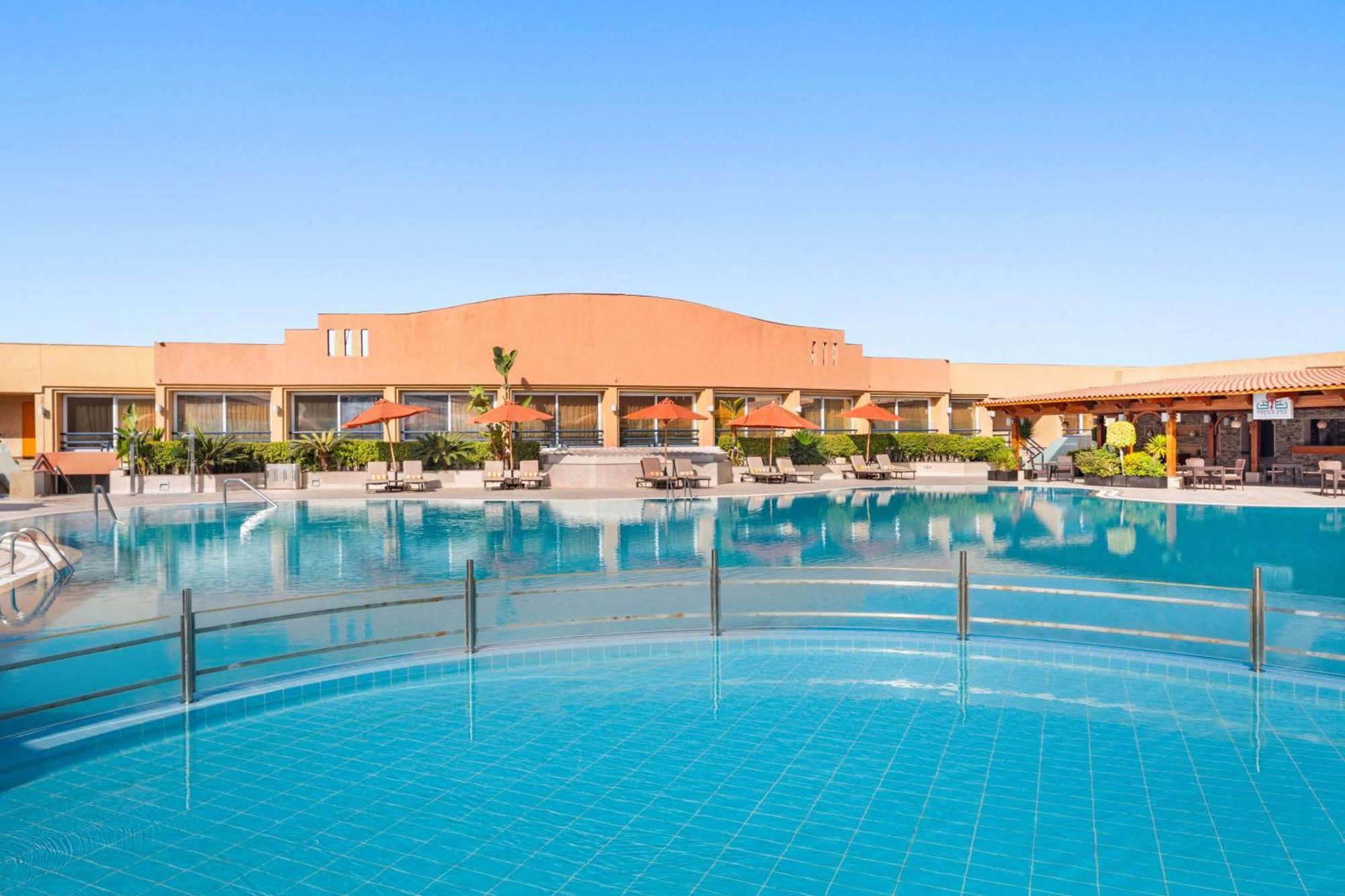 Hilton Plaza Complex
