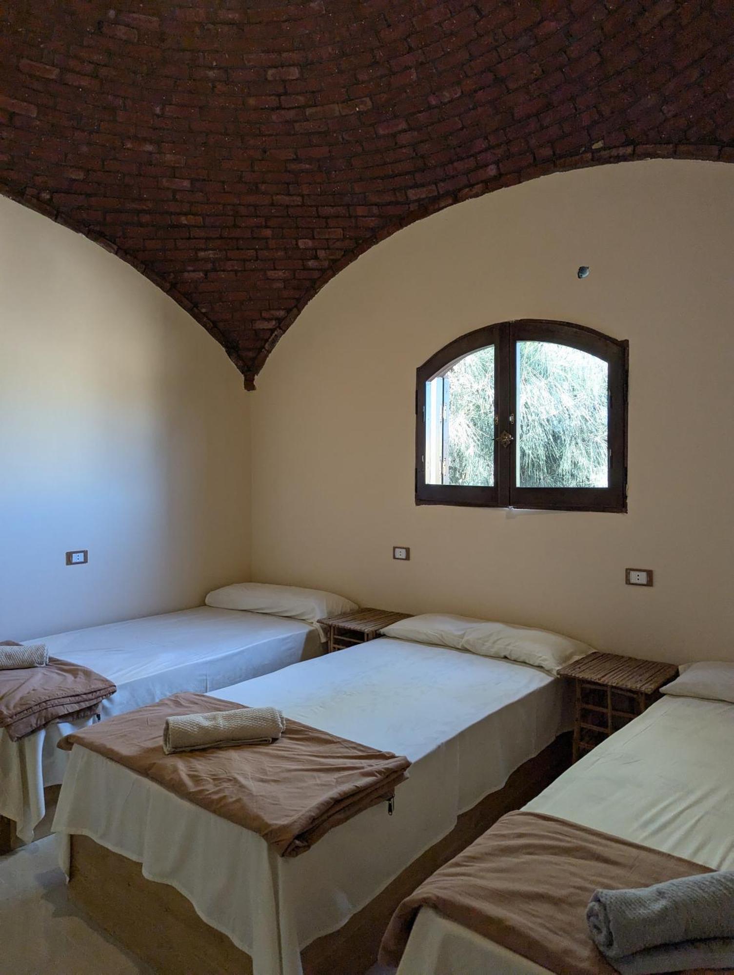 Cafour House Siwa - Hot Spring Camping *
