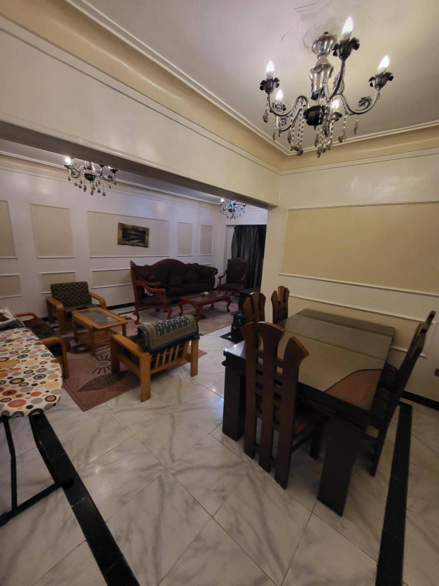 شقه فى ميامى بالاسكندريه مطله على البحر Apartment Alexandria