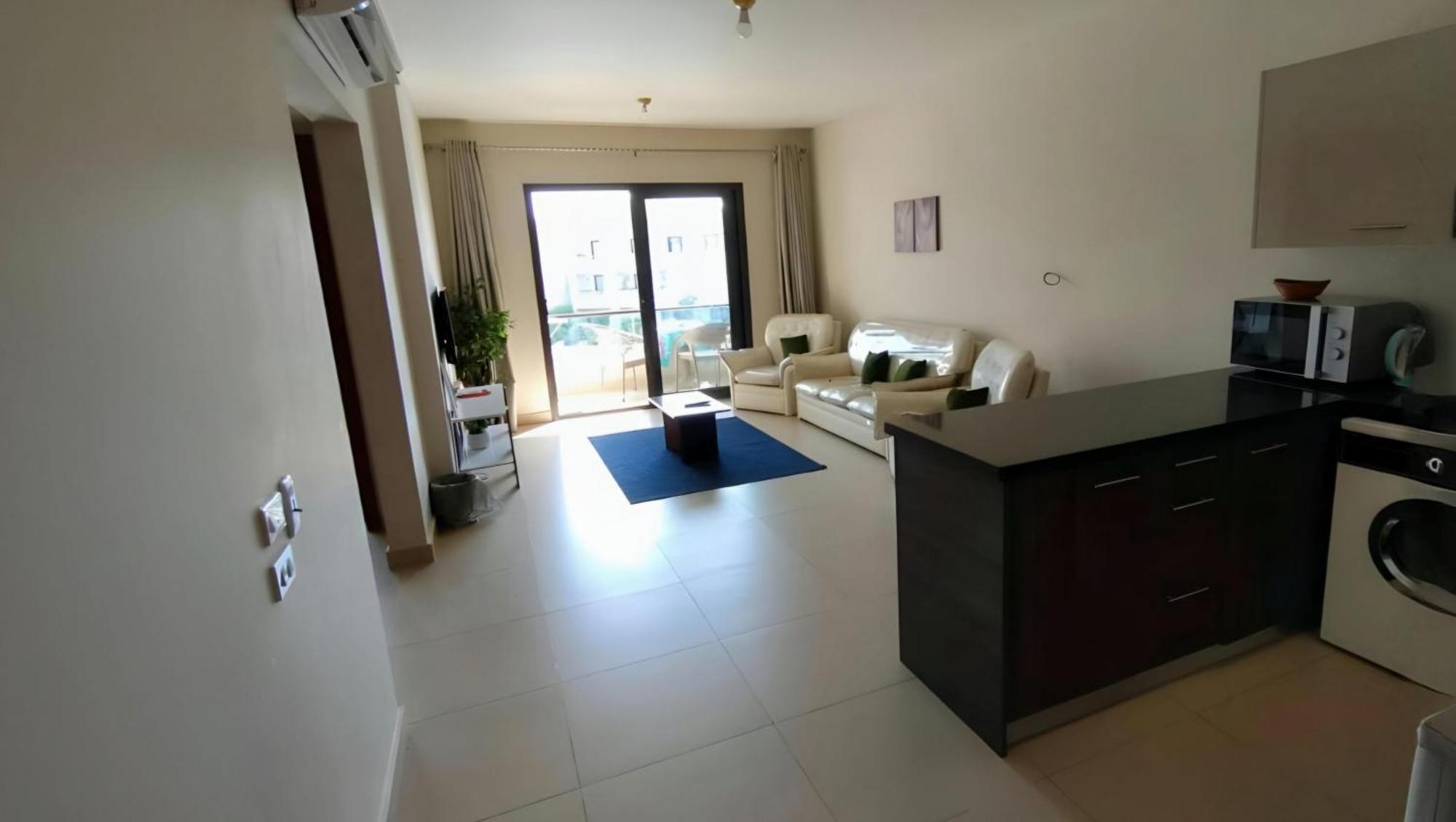 Salty Life Chalet: Poolside Two-bedroom At Azha