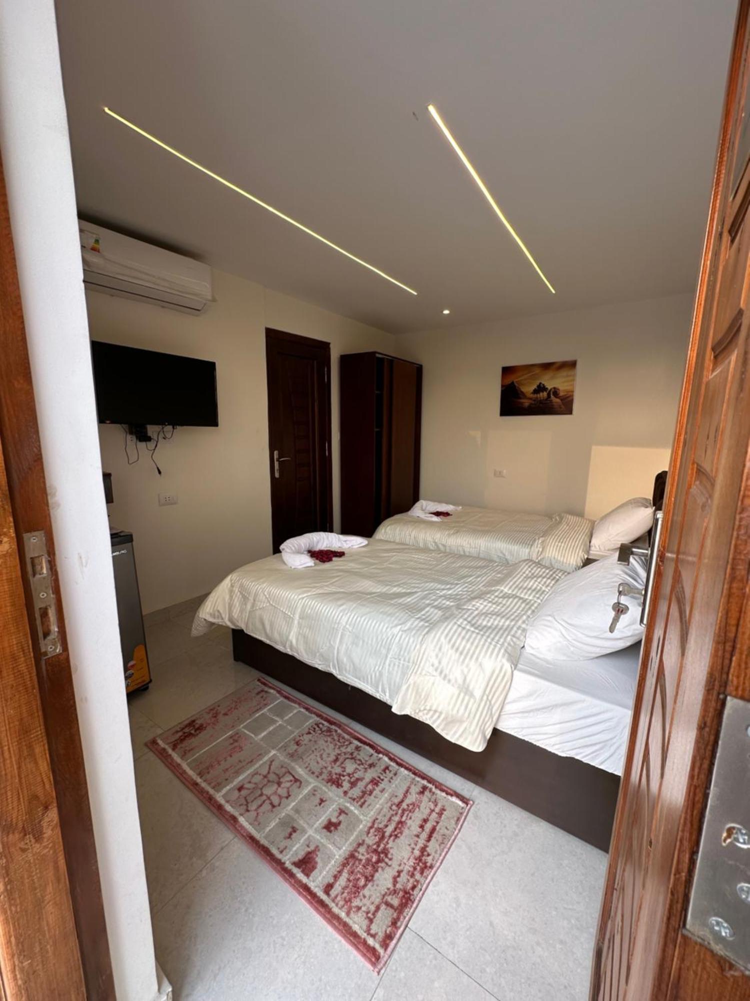 Sun 3 Pyramids 3* Kafrat al Jabal