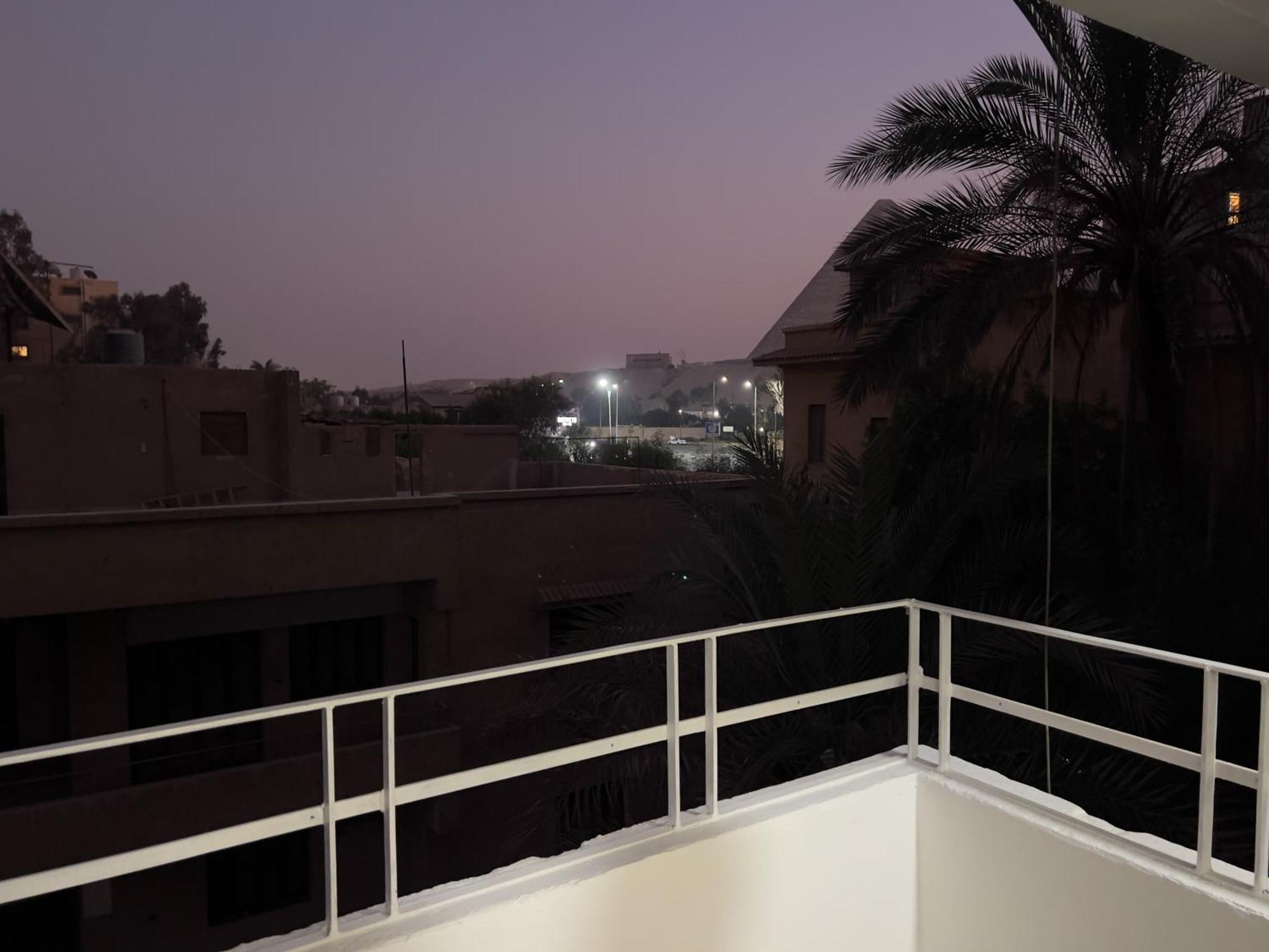 Cheristo Pyramids View Bed & Breakfast Kafrat al Jabal