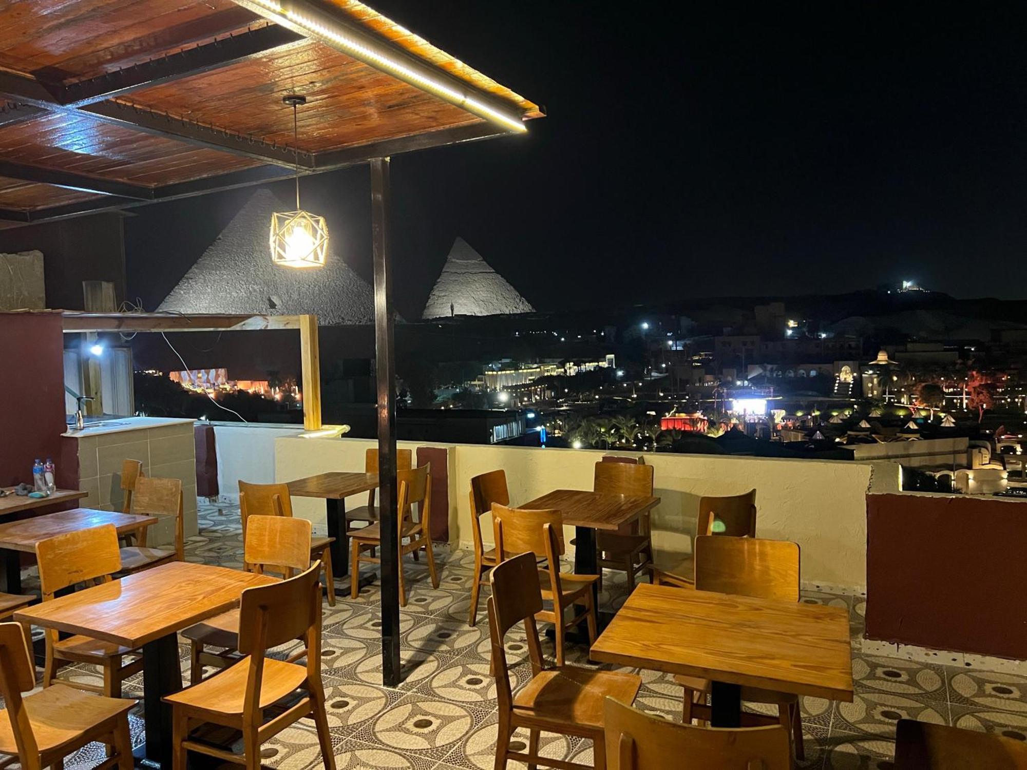 Cheristo Pyramids View Bed & Breakfast