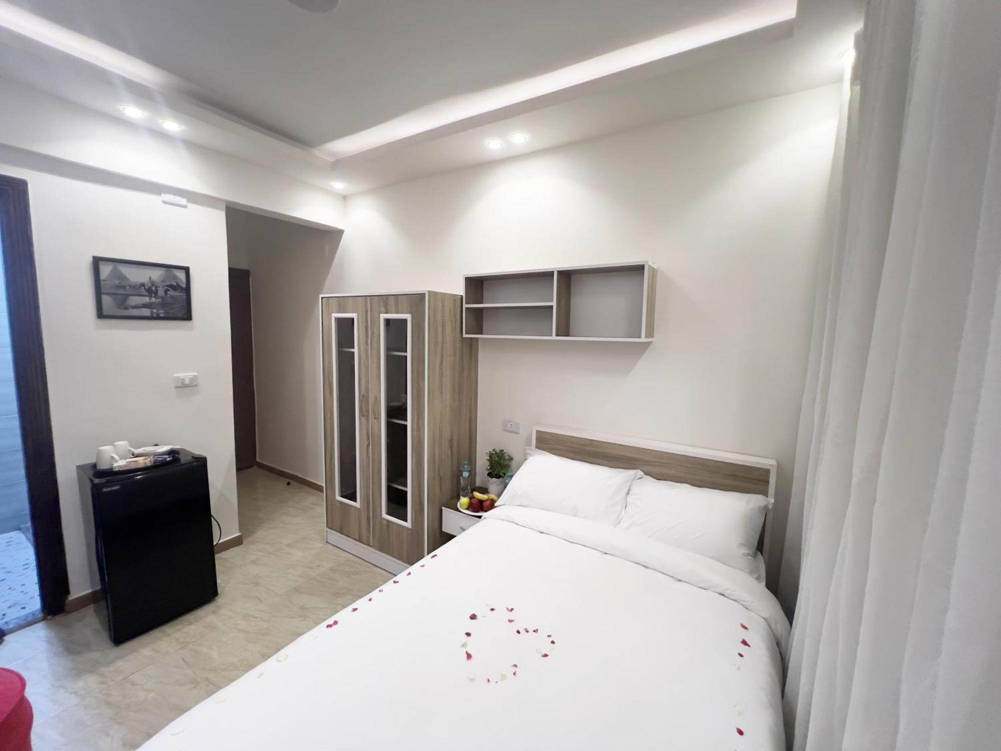 Bed & Breakfast Cheristo Pyramids View