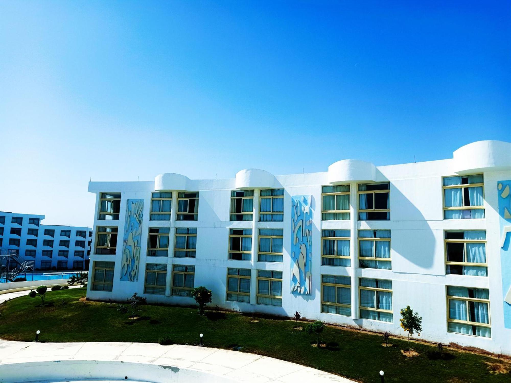 Amarina Sun & Aqua Park 5*