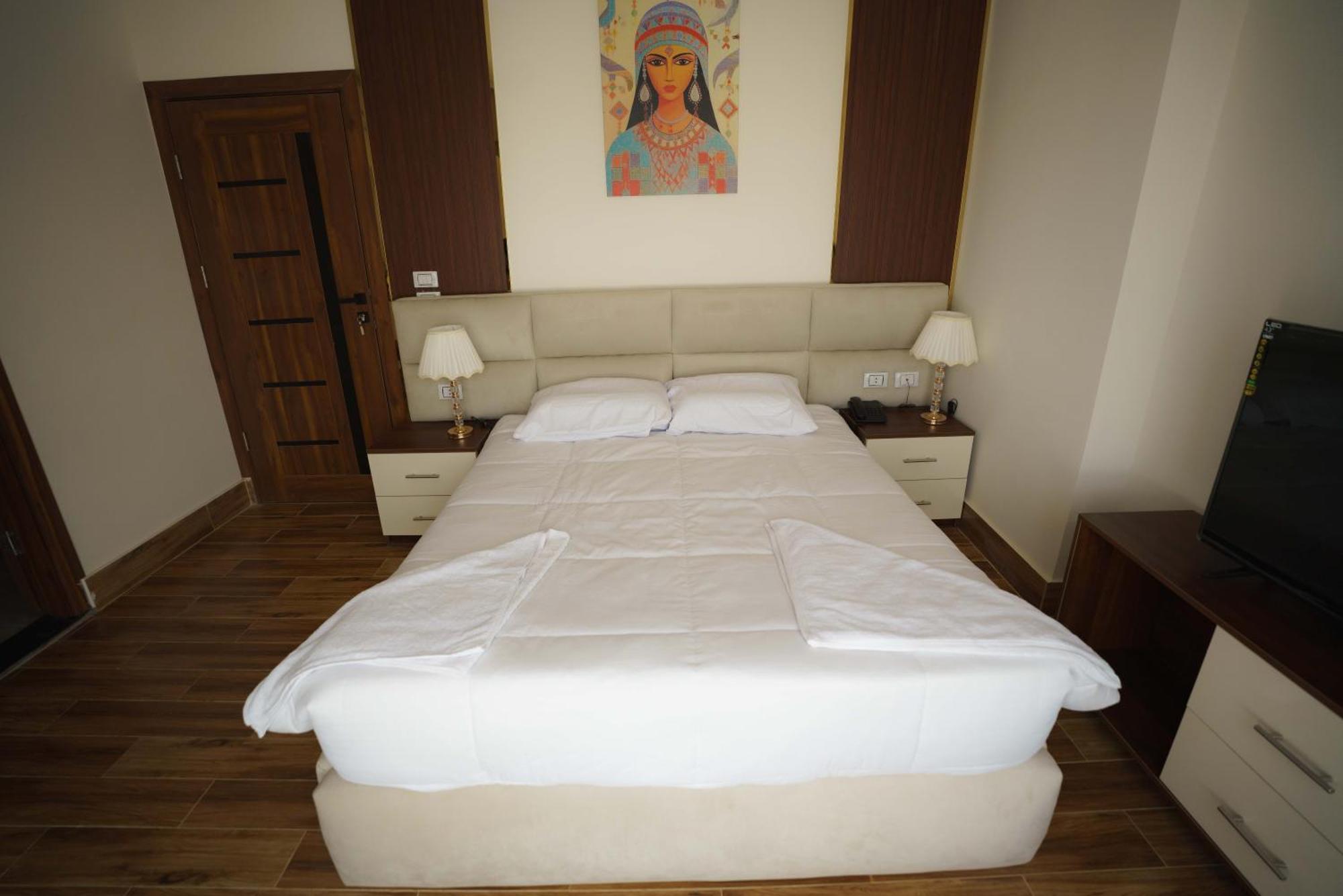 Pyramids Sunshine View 5*
