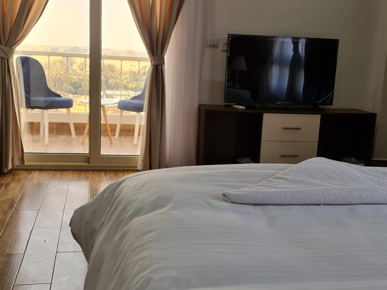 Pyramids Sunshine View Hotel 5*