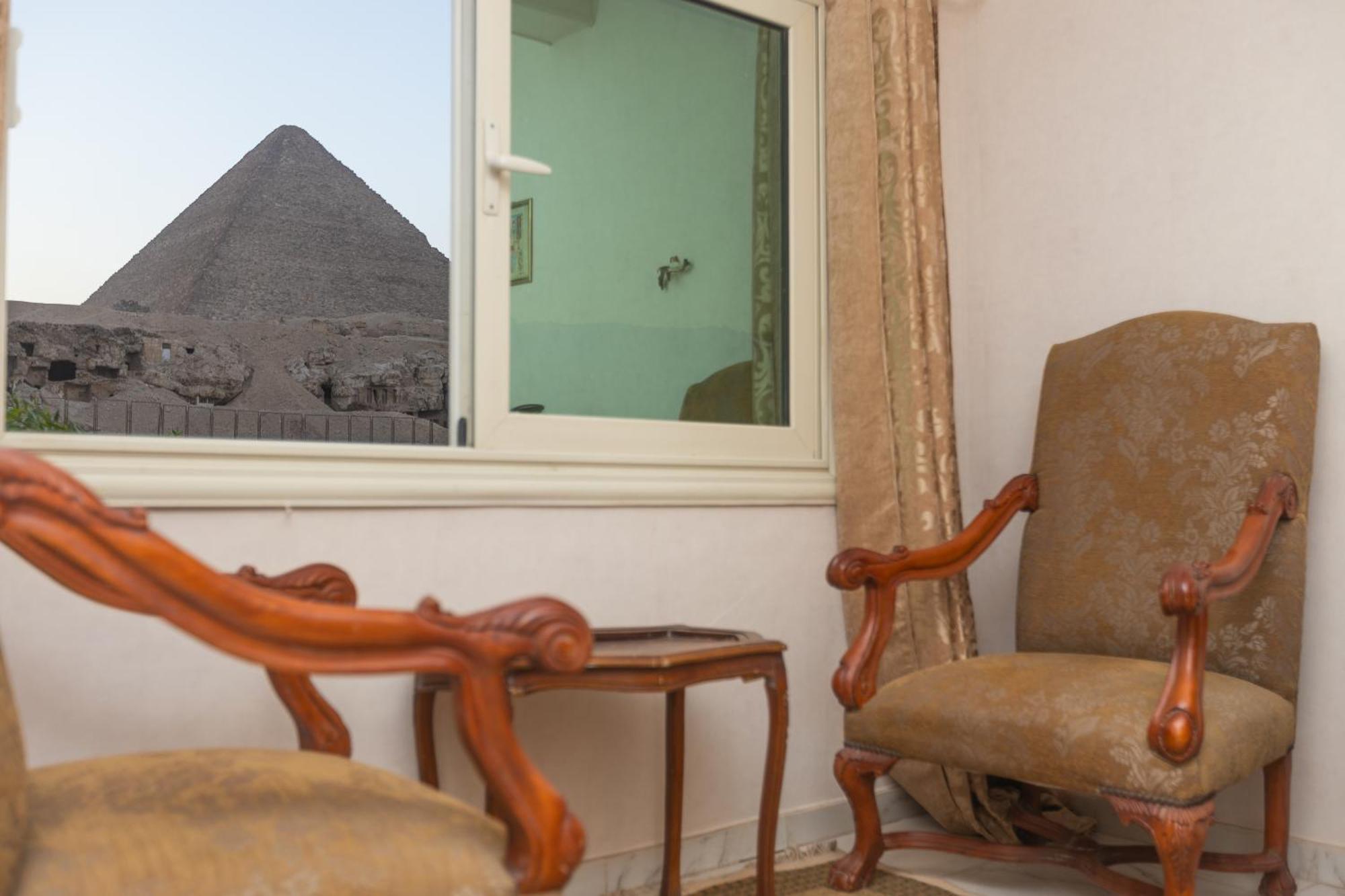 Grensha Pyramids Kafrat al Jabal