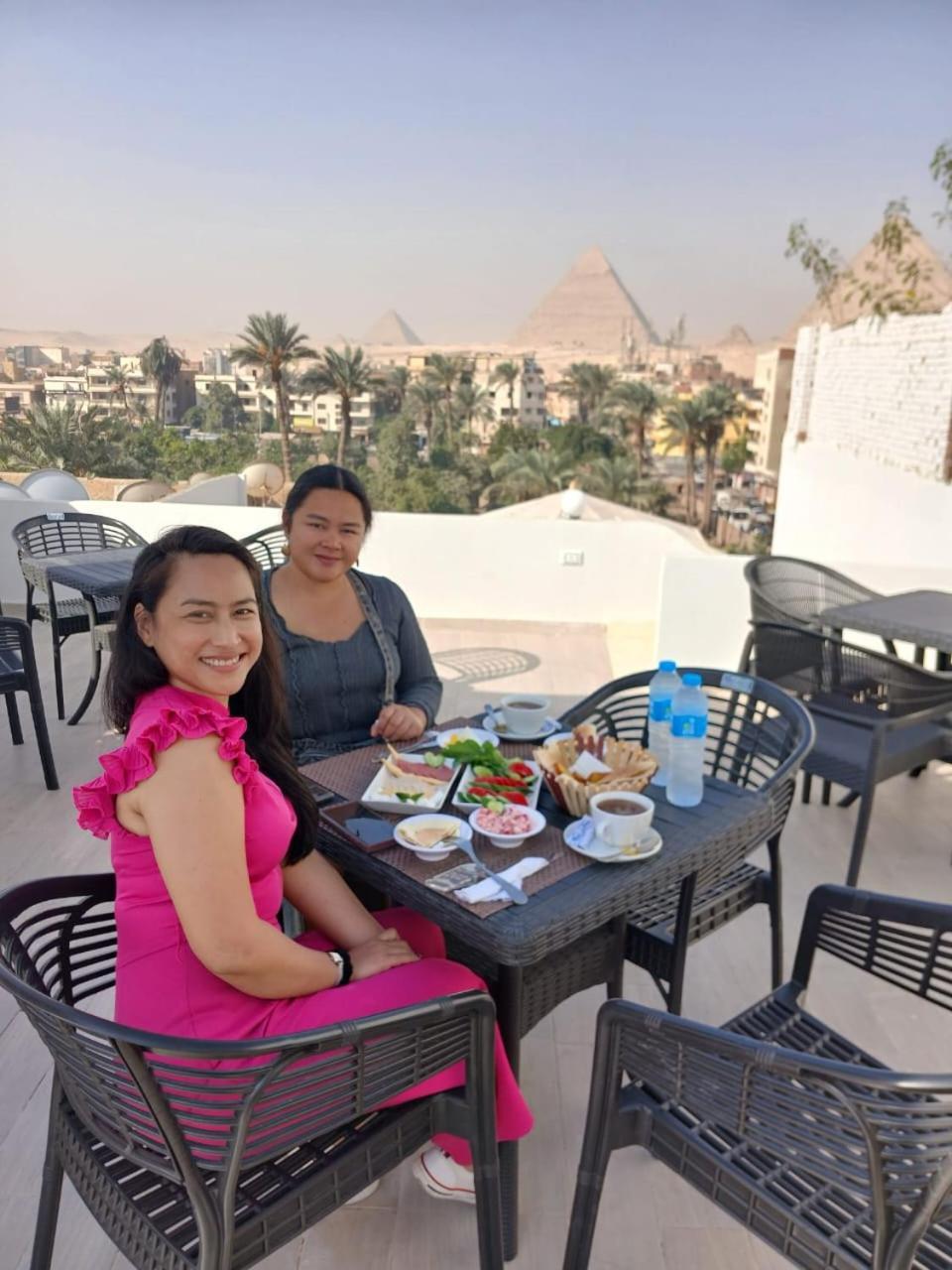 Hotel Night Pyramids 3*