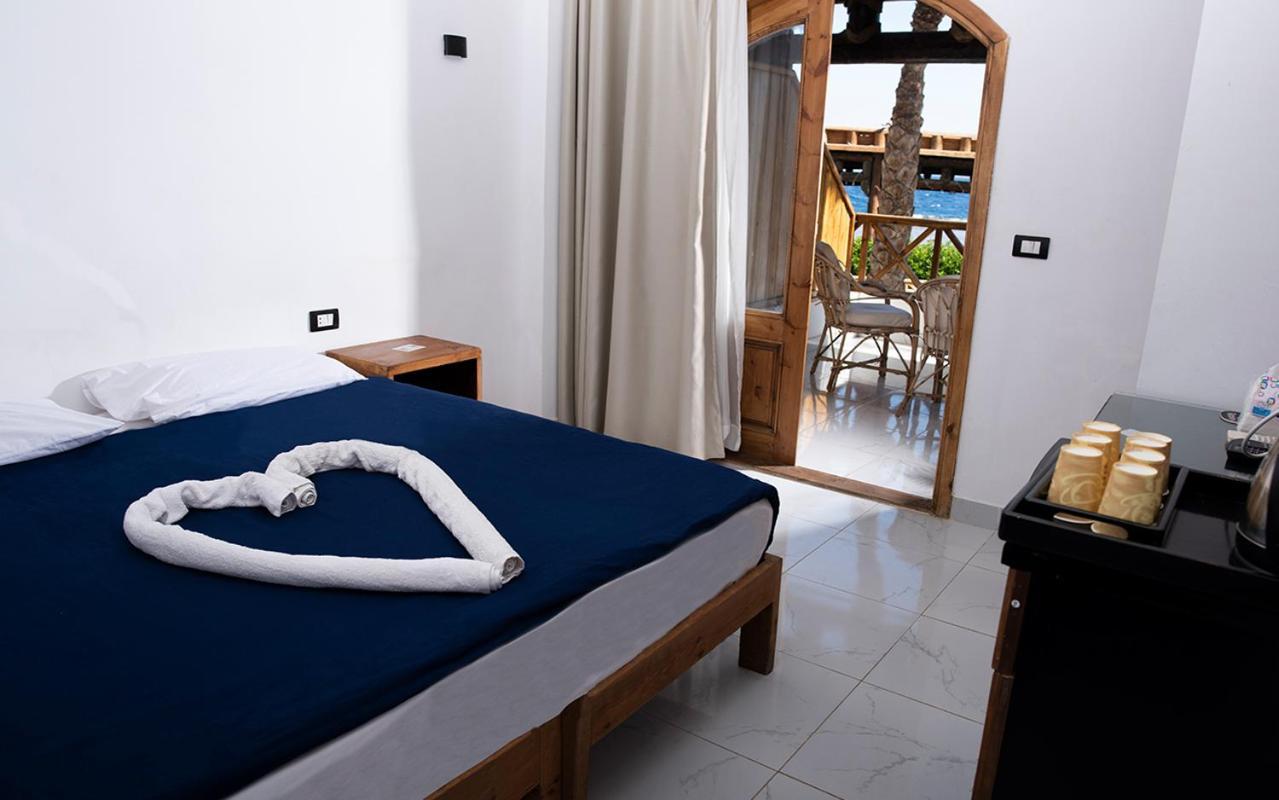 Penguin Village Otel