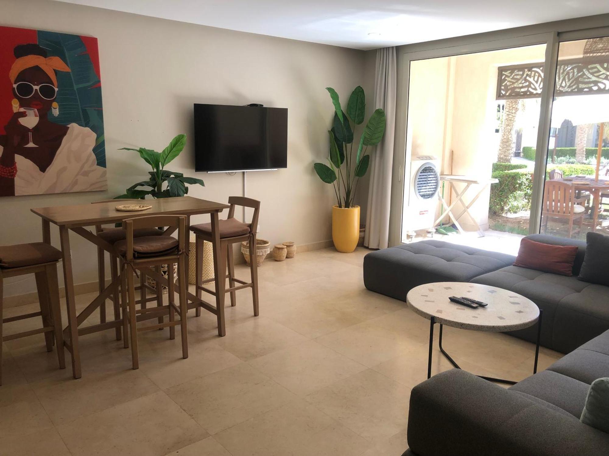 Apartment Glamorous 2br/ Free & Pool Access @ Mangroovy, El Gouna