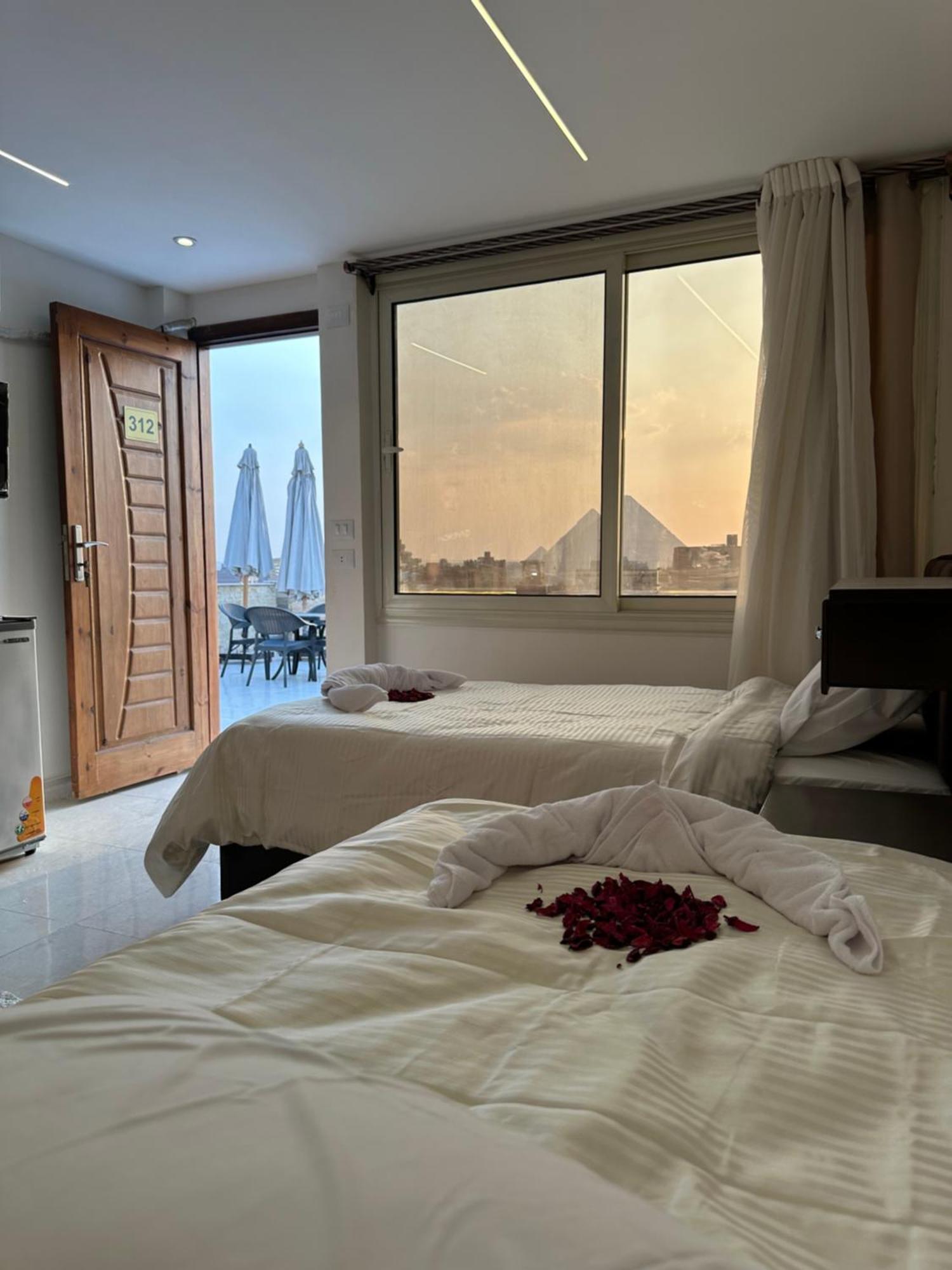 Sun 3 Pyramids 3* Kafrat al Jabal
