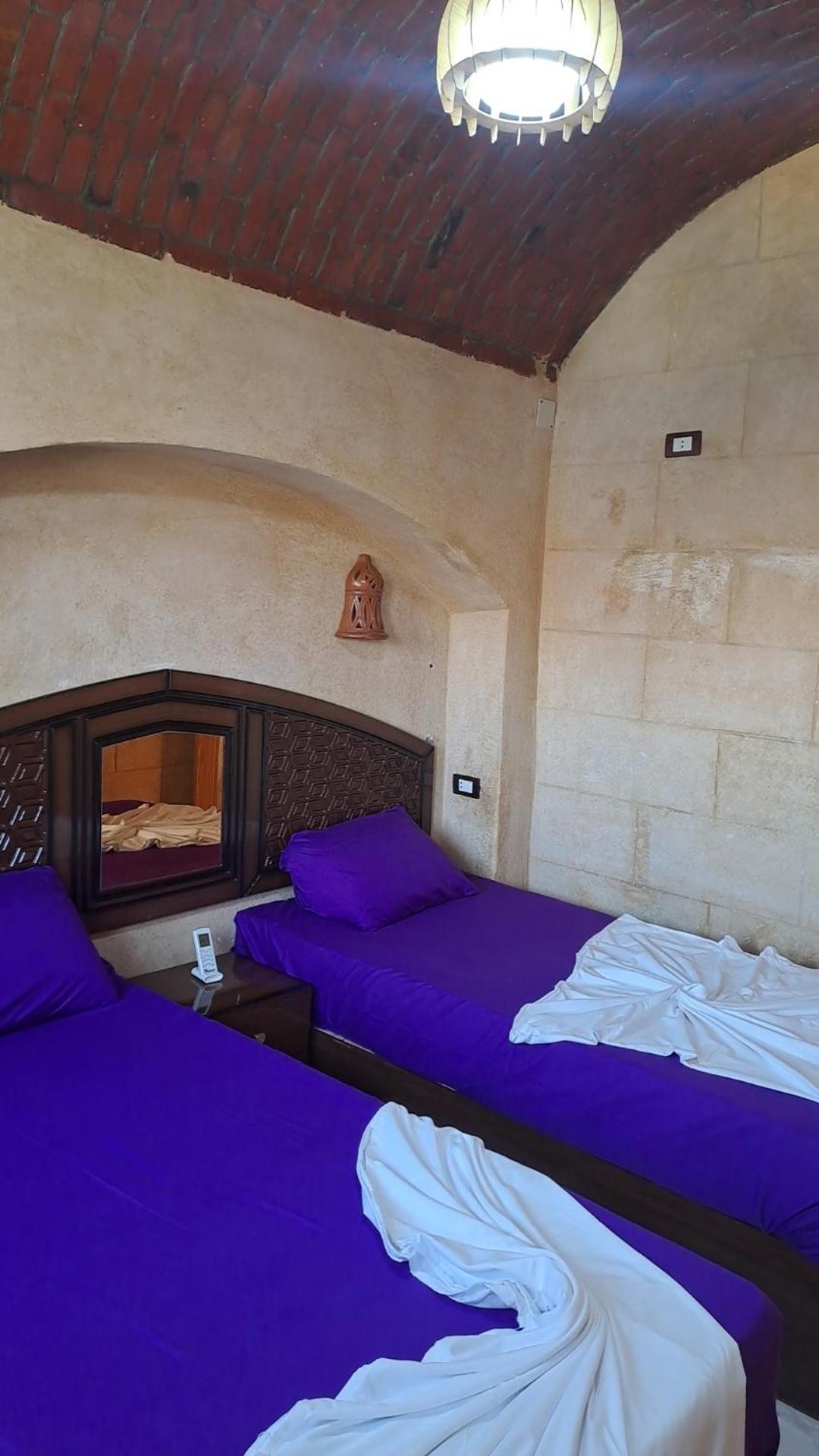 Queen House Guest house *