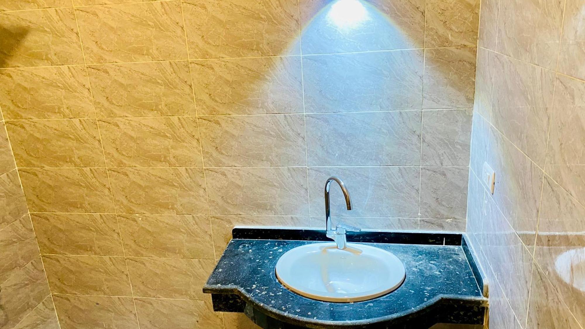 Sun Wing - * Luxor