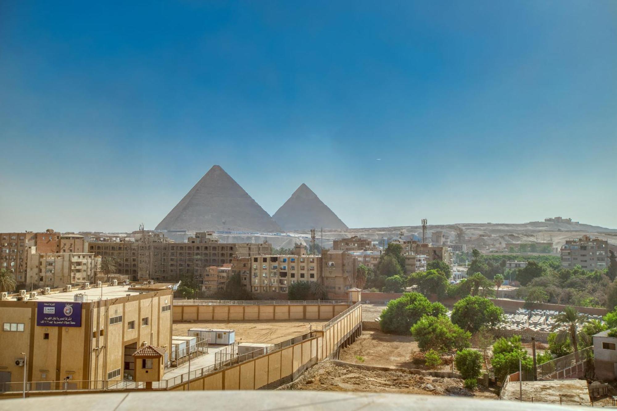 Sunrise Jacuzzi & Pyramids View Hospedagem domiciliar *