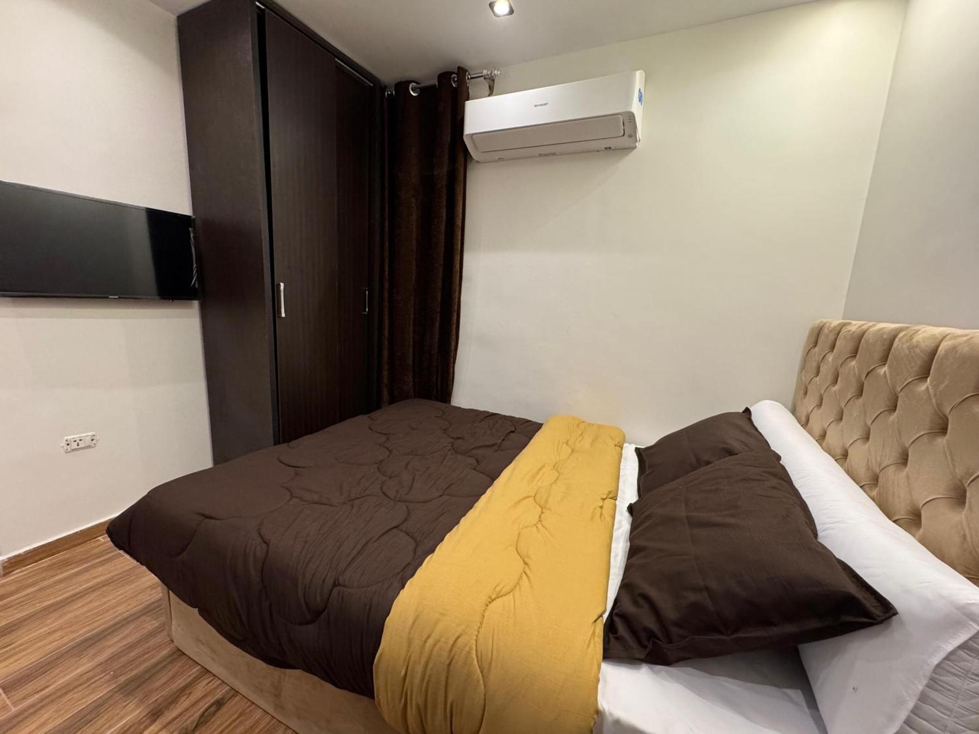New White Pyramids Guest house
