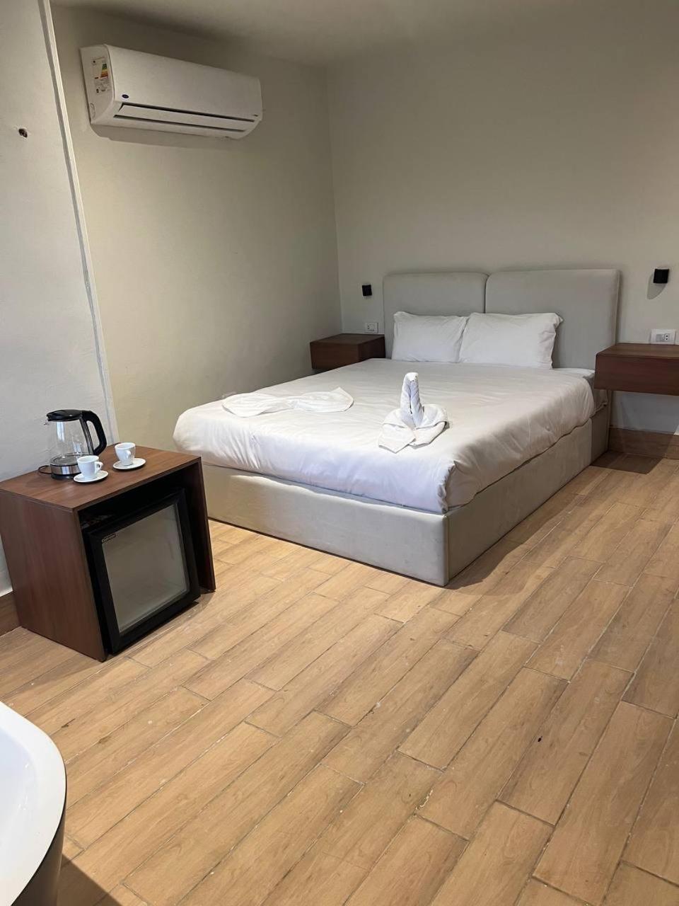 Maro Pyramids Hotel