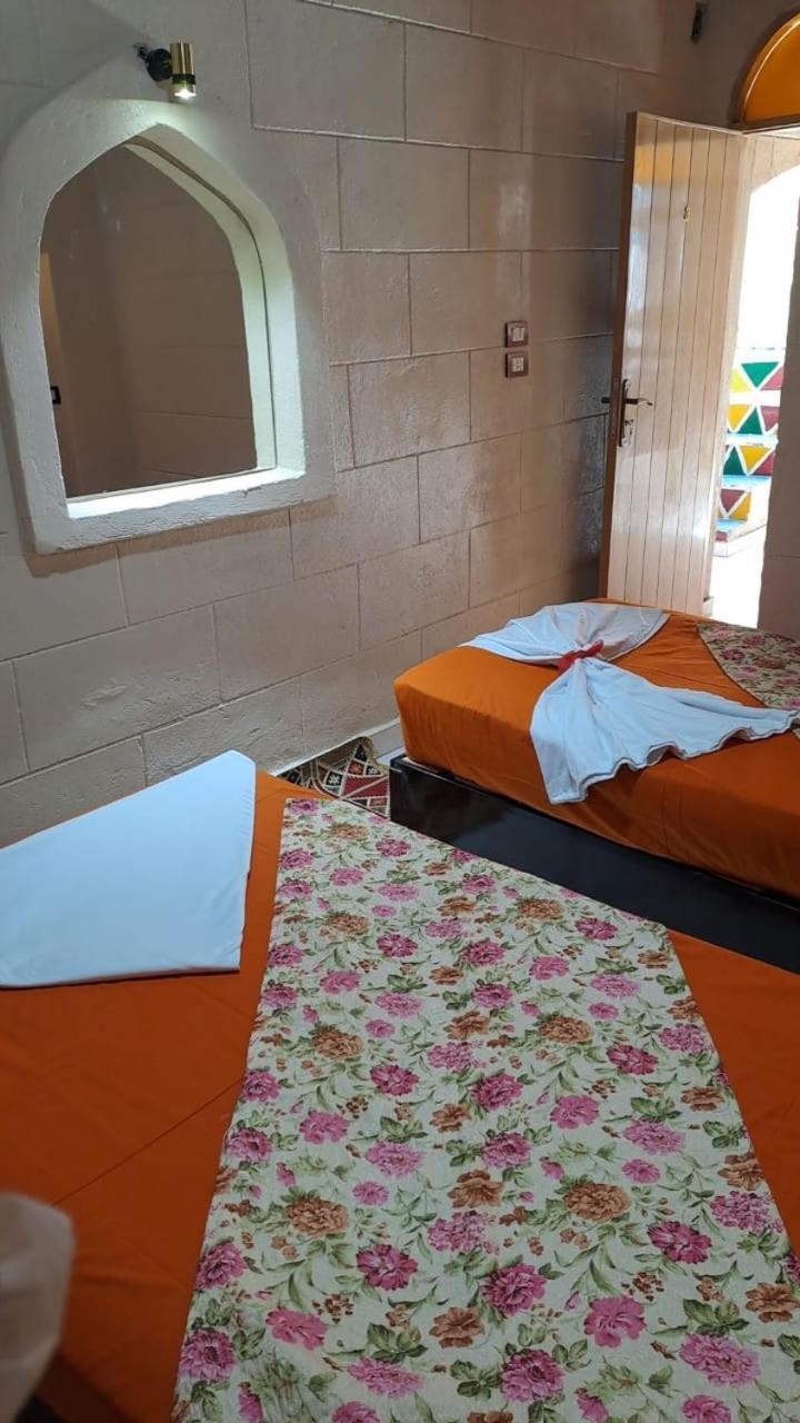 Guest house Queen House