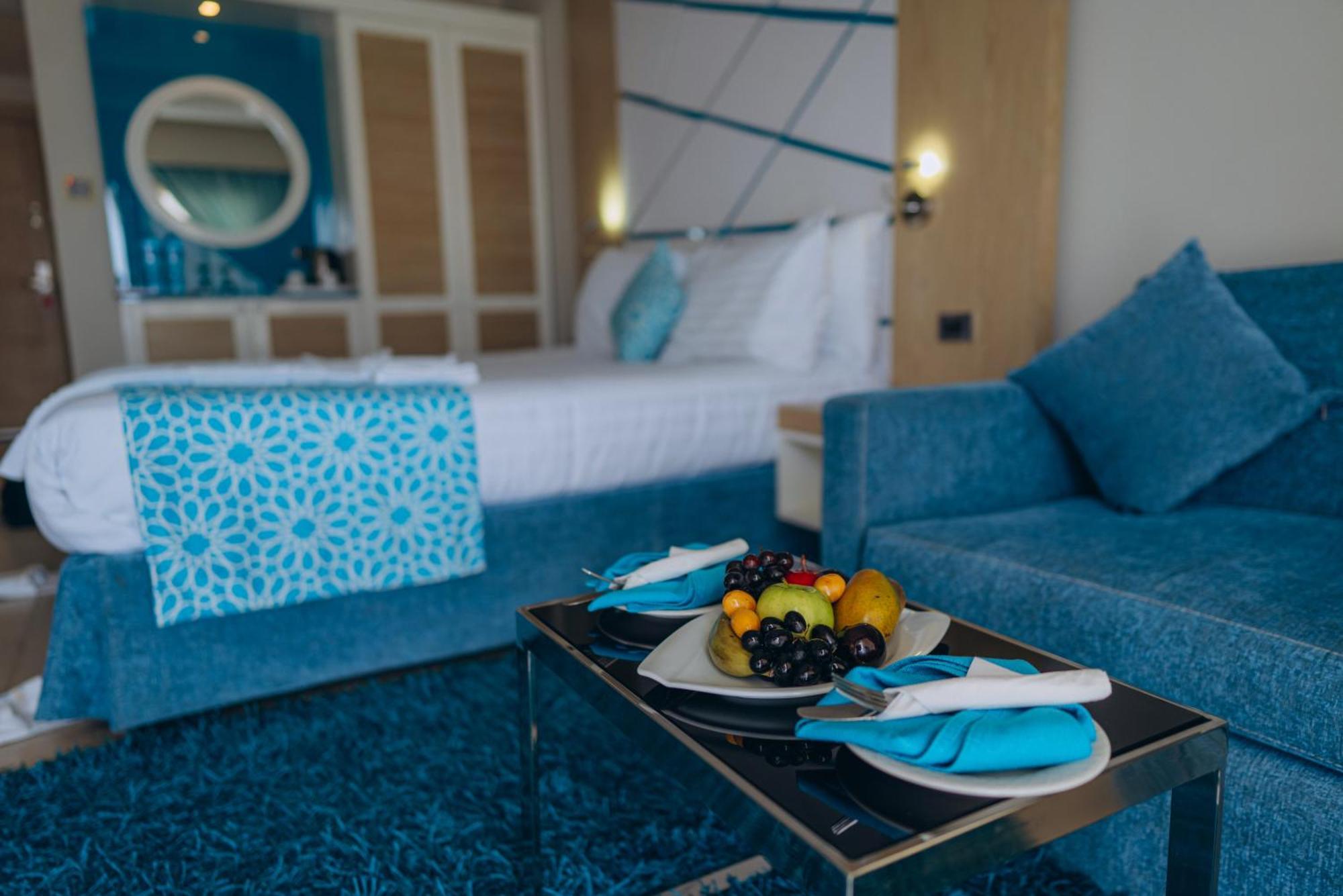 Resort Gravity & Aqua Park Sahl Hasheesh Families And Couples Only