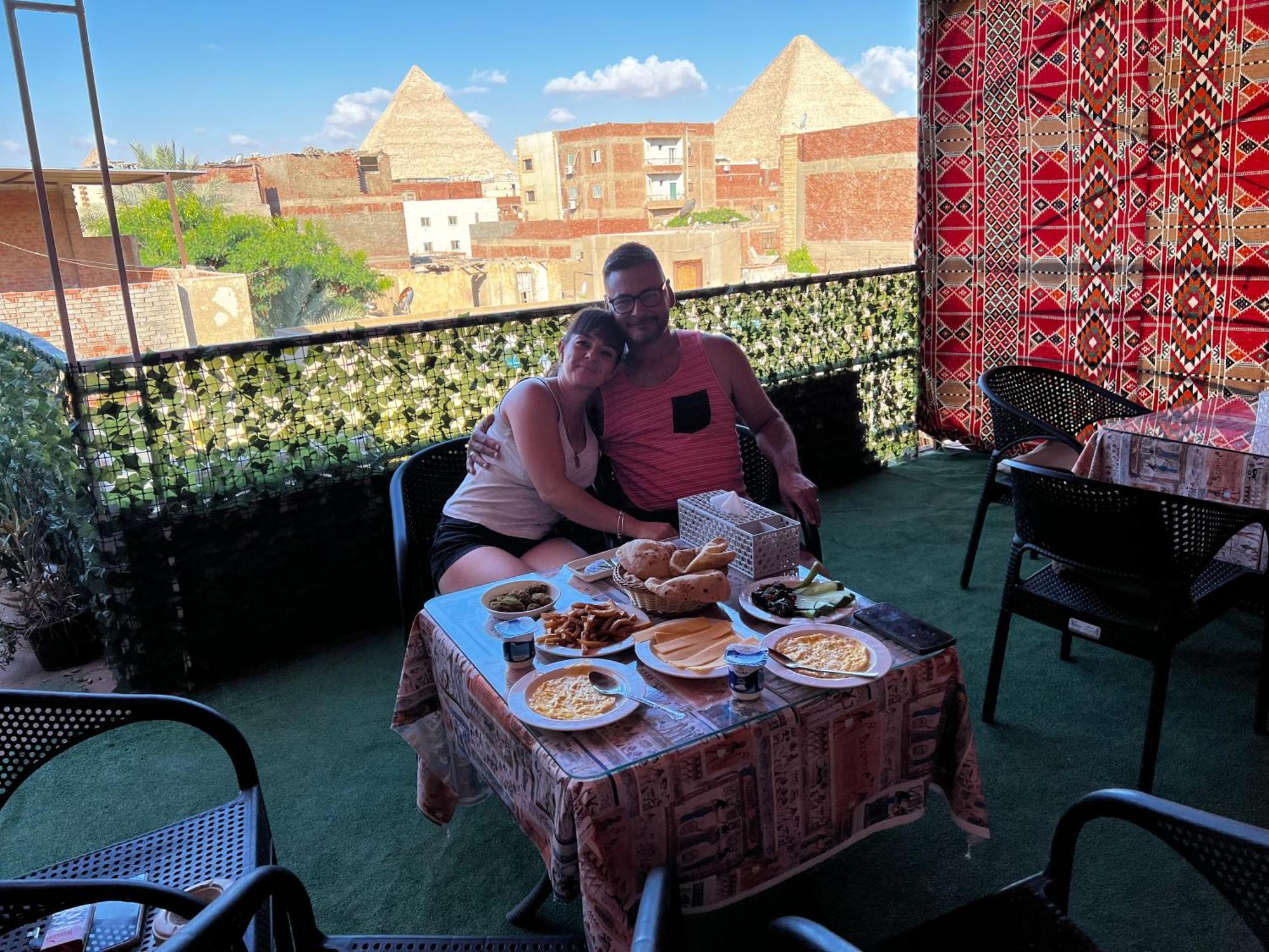 2 Jana Pyramids View * Kafret el-Gabal