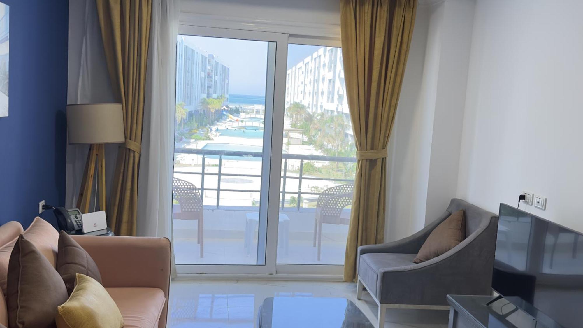 Fanadir Bay In Hurghada, Egypt Daire *