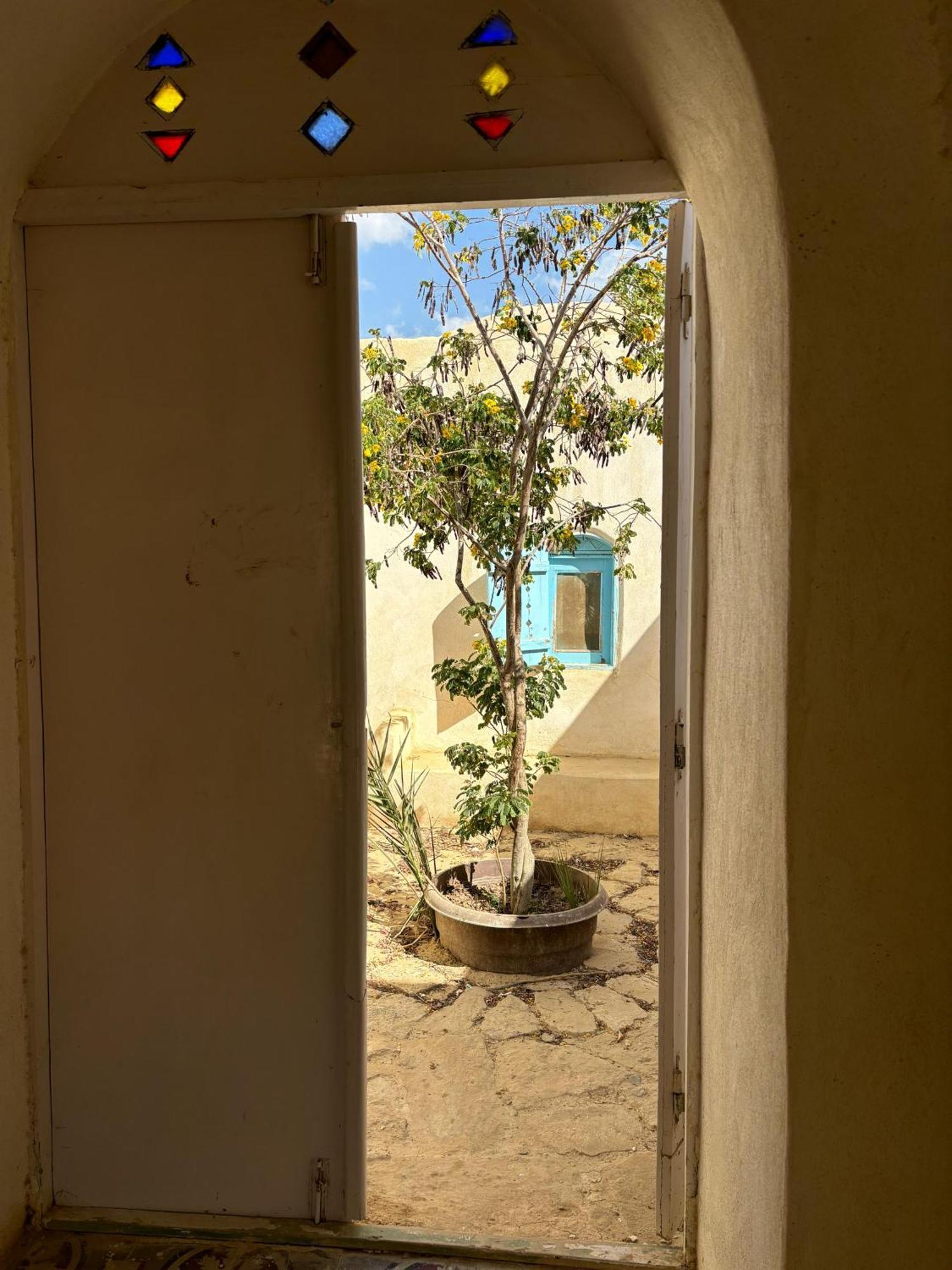 Villa Khan *