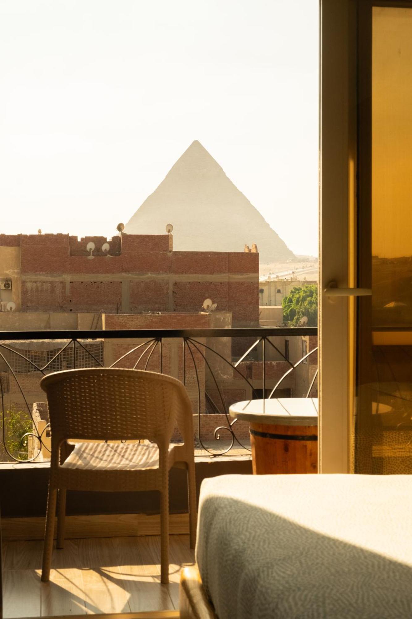 Jimmy Pyramids Kafrat al Jabal