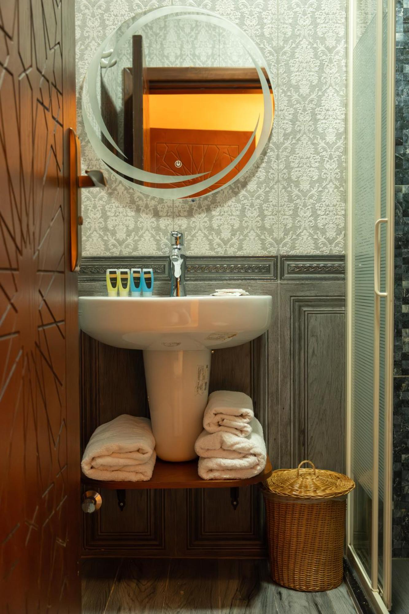 Jimmy Pyramids Hotel Kafrat al Jabal