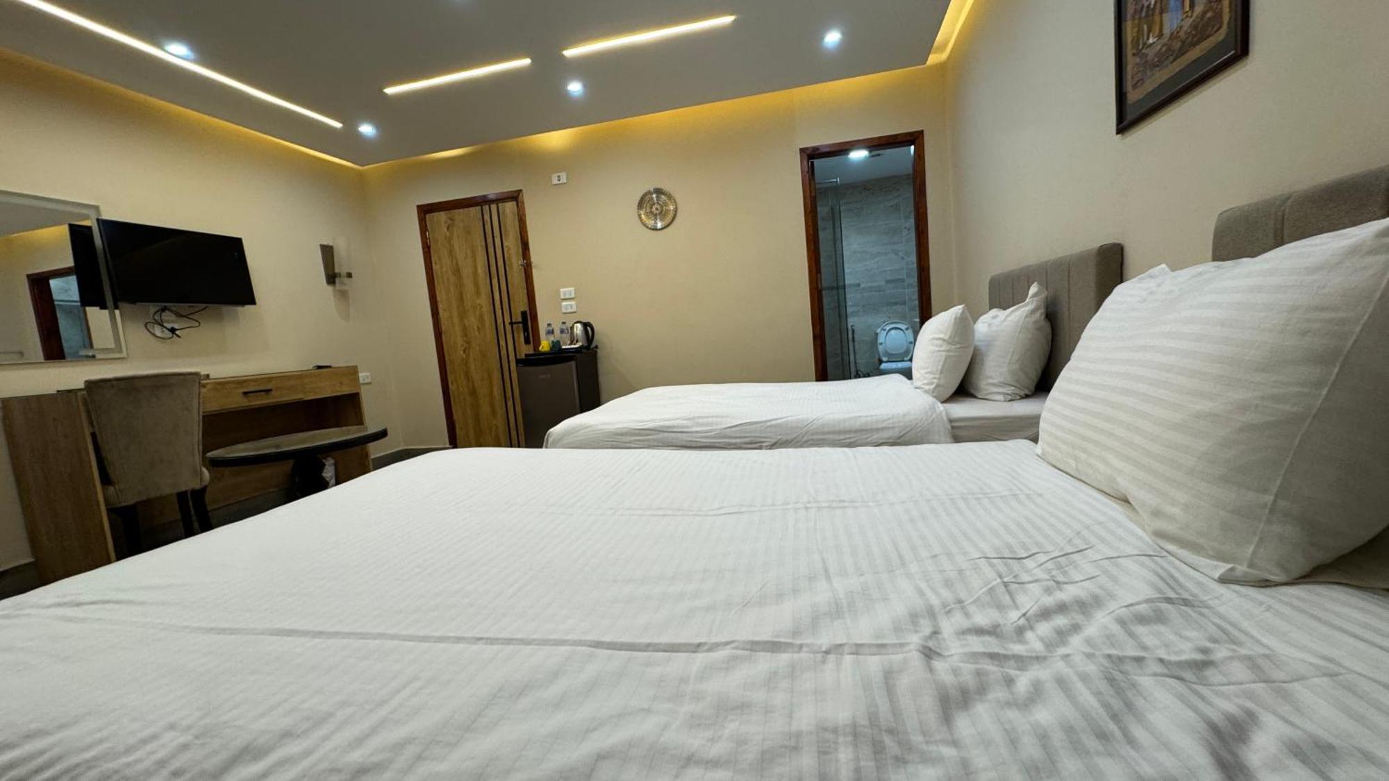 Otel Pyramids Kafret el-Gabal