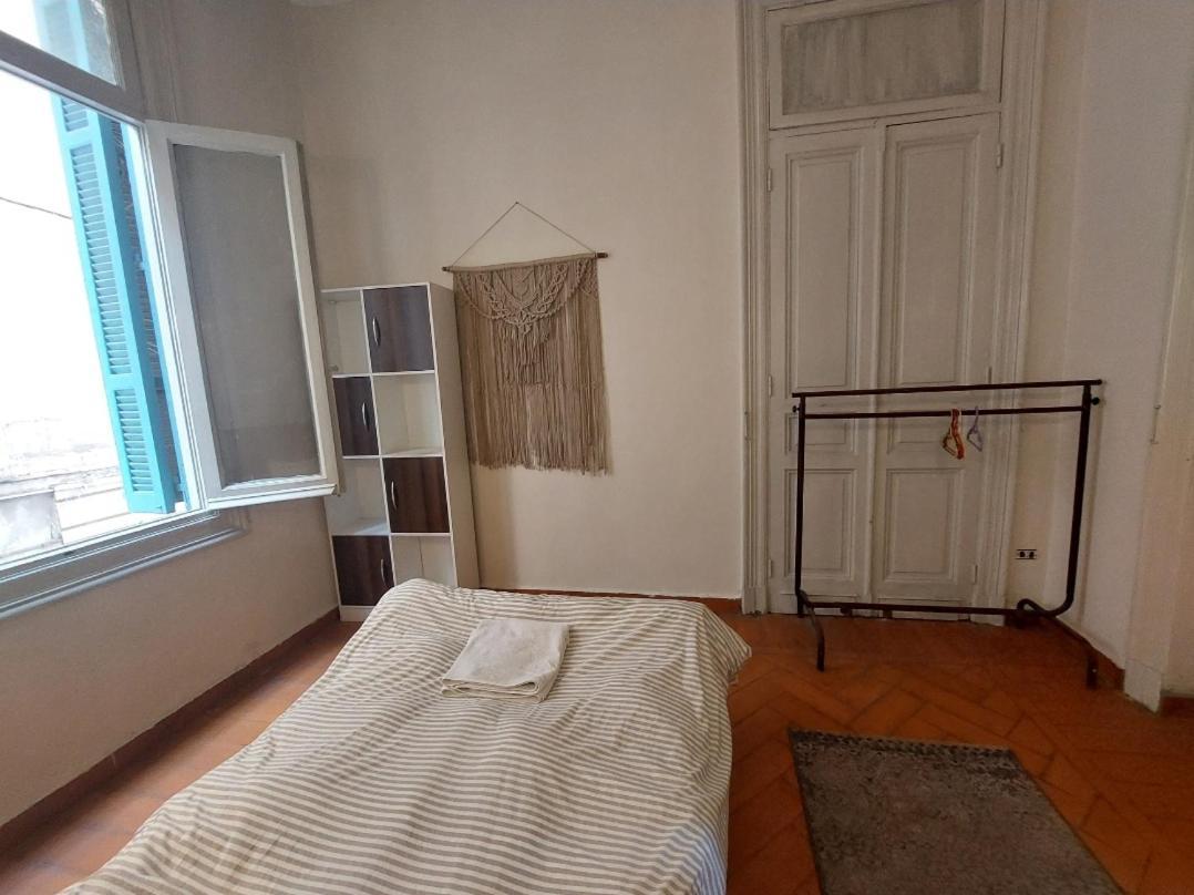 Private At Shared Apartment, Only Men And Sorry Ladies Not Allowed 仅限男士
