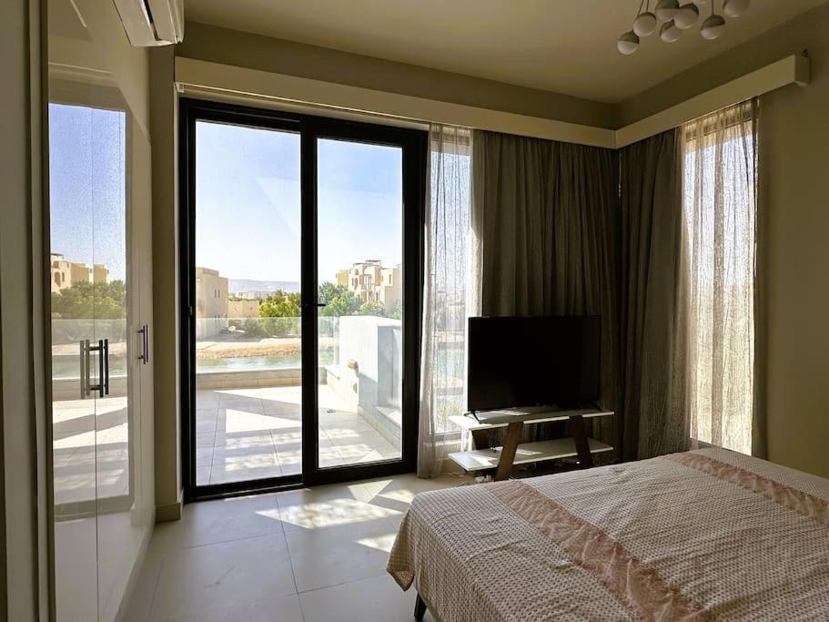 Villa Luminous 4br Villa, Free Pool & Lagoon Access At Gouna