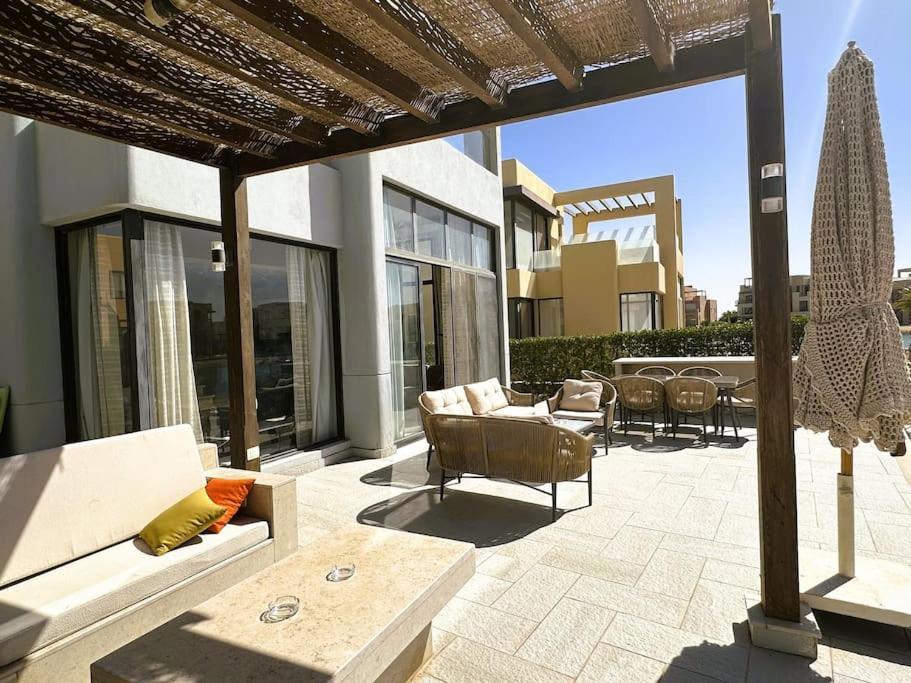 Luminous 4br Villa, Free Pool & Lagoon Access At Gouna Villa