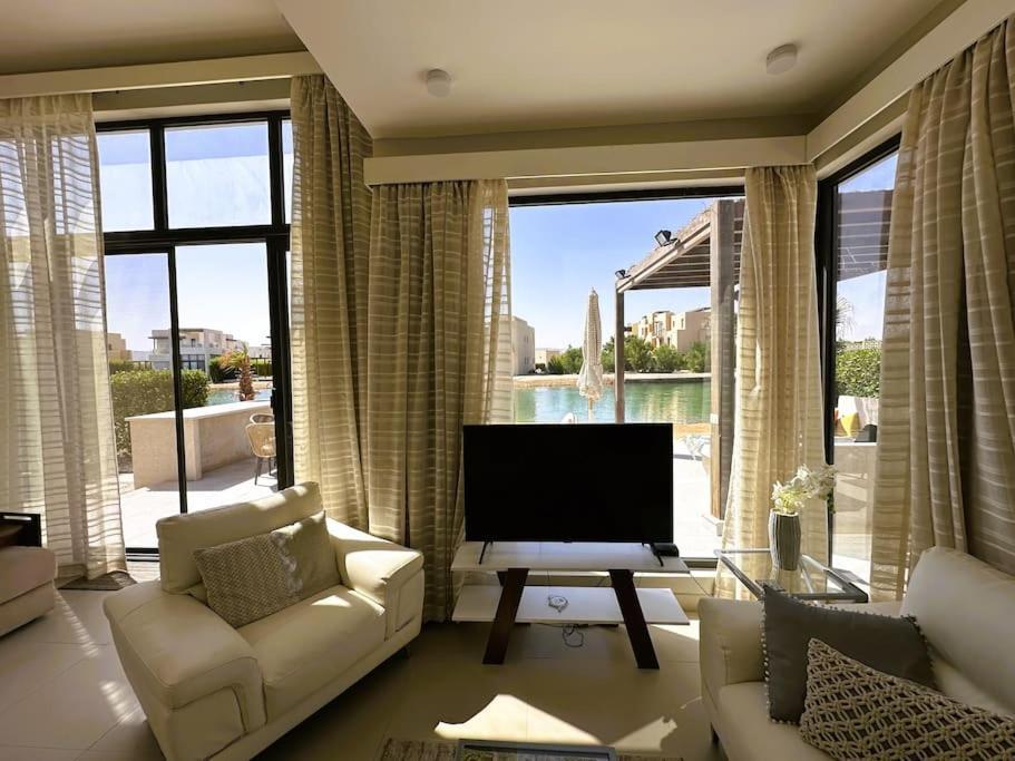 Luminous 4br Villa, Free Pool & Lagoon Access At Gouna * Hurghada