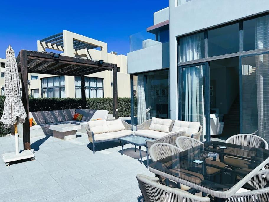 Luminous 4br Villa, Free Pool & Lagoon Access At Gouna Villa