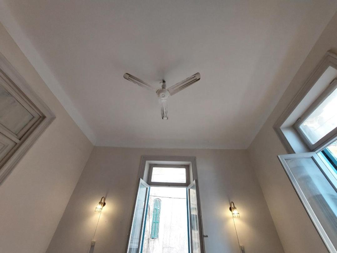Private At Shared Apartment, Only Men And Sorry Ladies Not Allowed 仅限男士 Alexandria