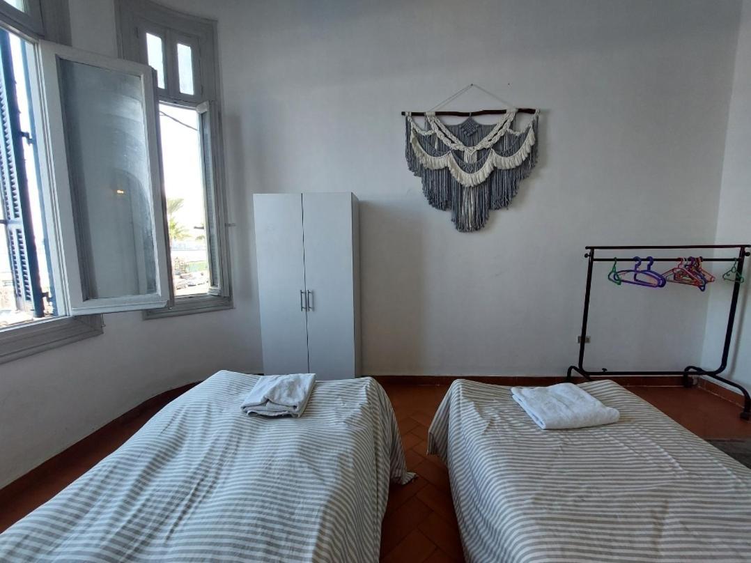 Private At Shared Apartment, Only Men And Sorry Ladies Not Allowed 仅限男士 Alexandria