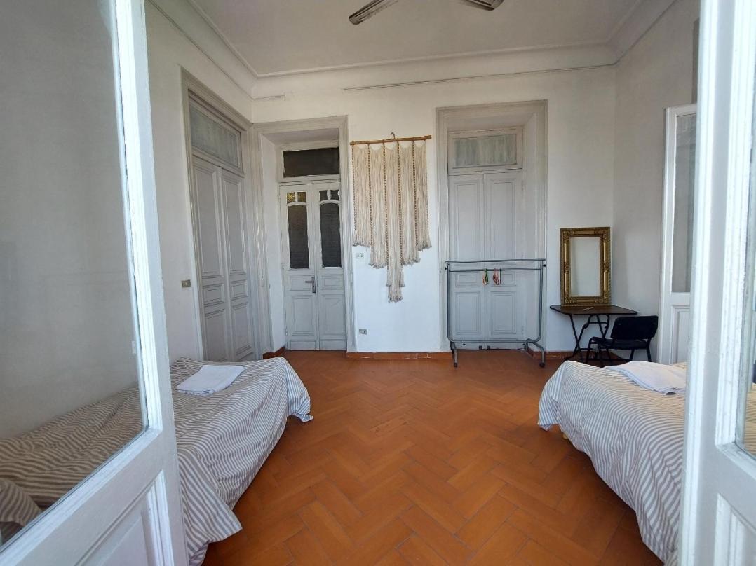 Private At Shared Apartment, Only Men And Sorry Ladies Not Allowed 仅限男士 Homestay