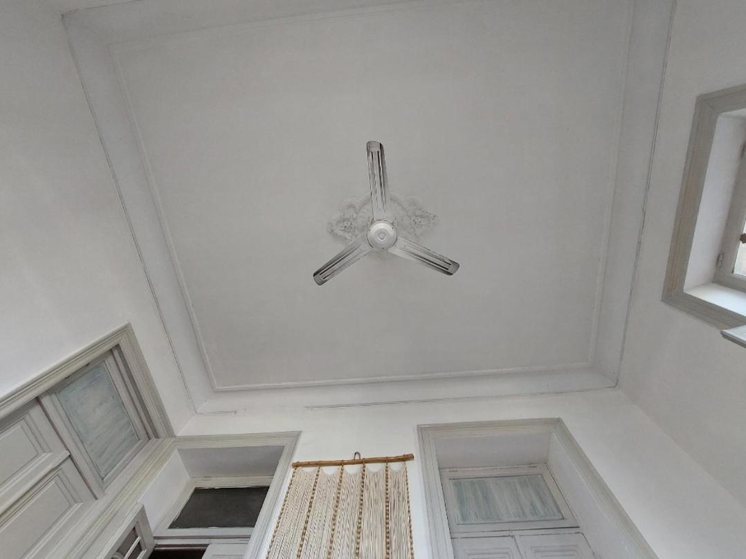 Private At Shared Apartment, Only Men And Sorry Ladies Not Allowed 仅限男士 Alexandria