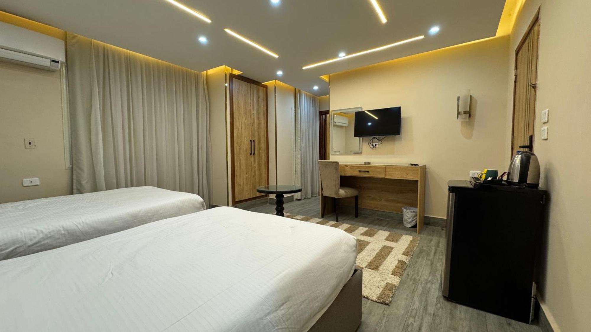 Konooz Pyramids Hotel