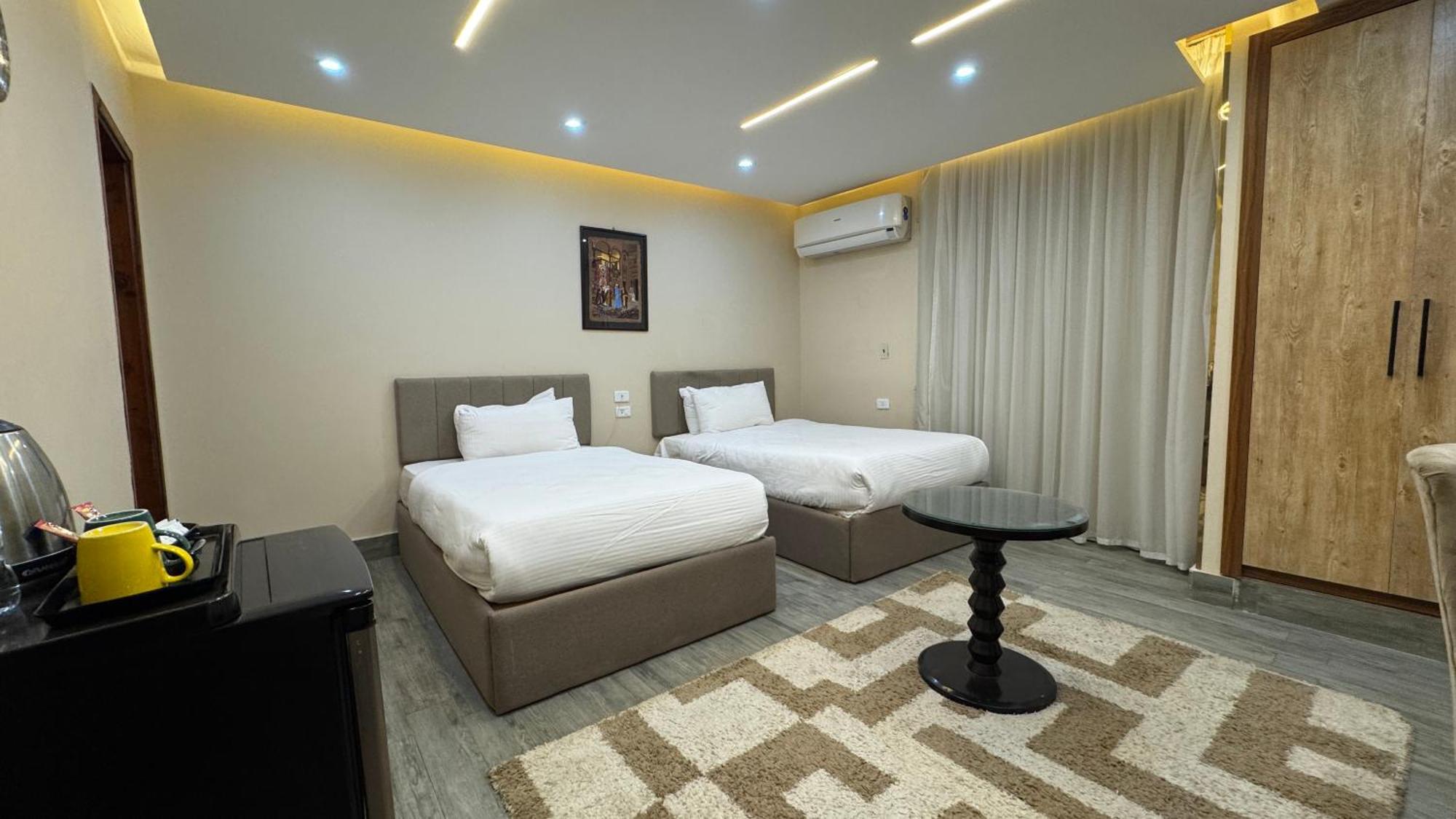Konooz Pyramids 3* Kafrat al Jabal