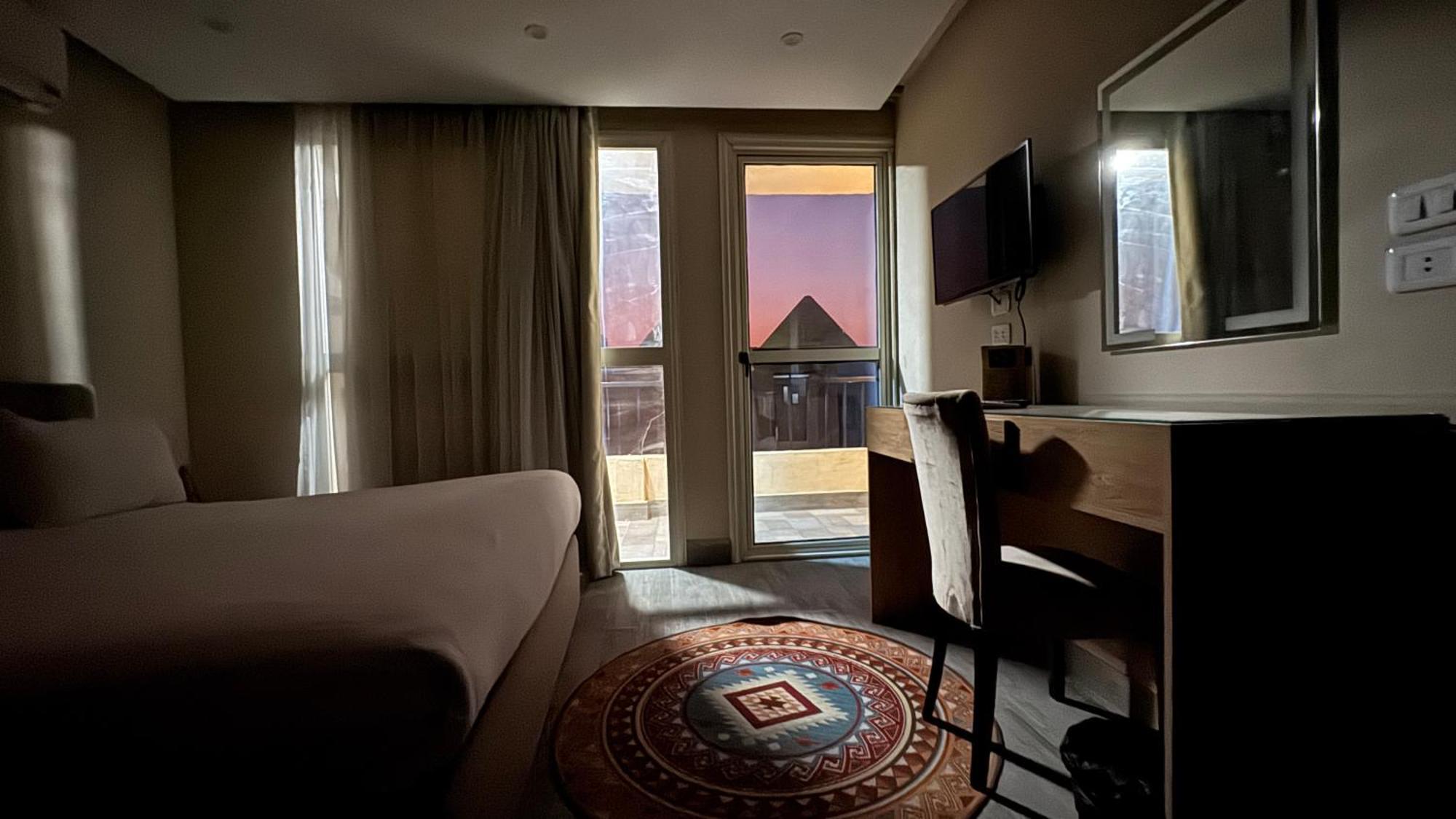 Konooz Pyramids 3*
