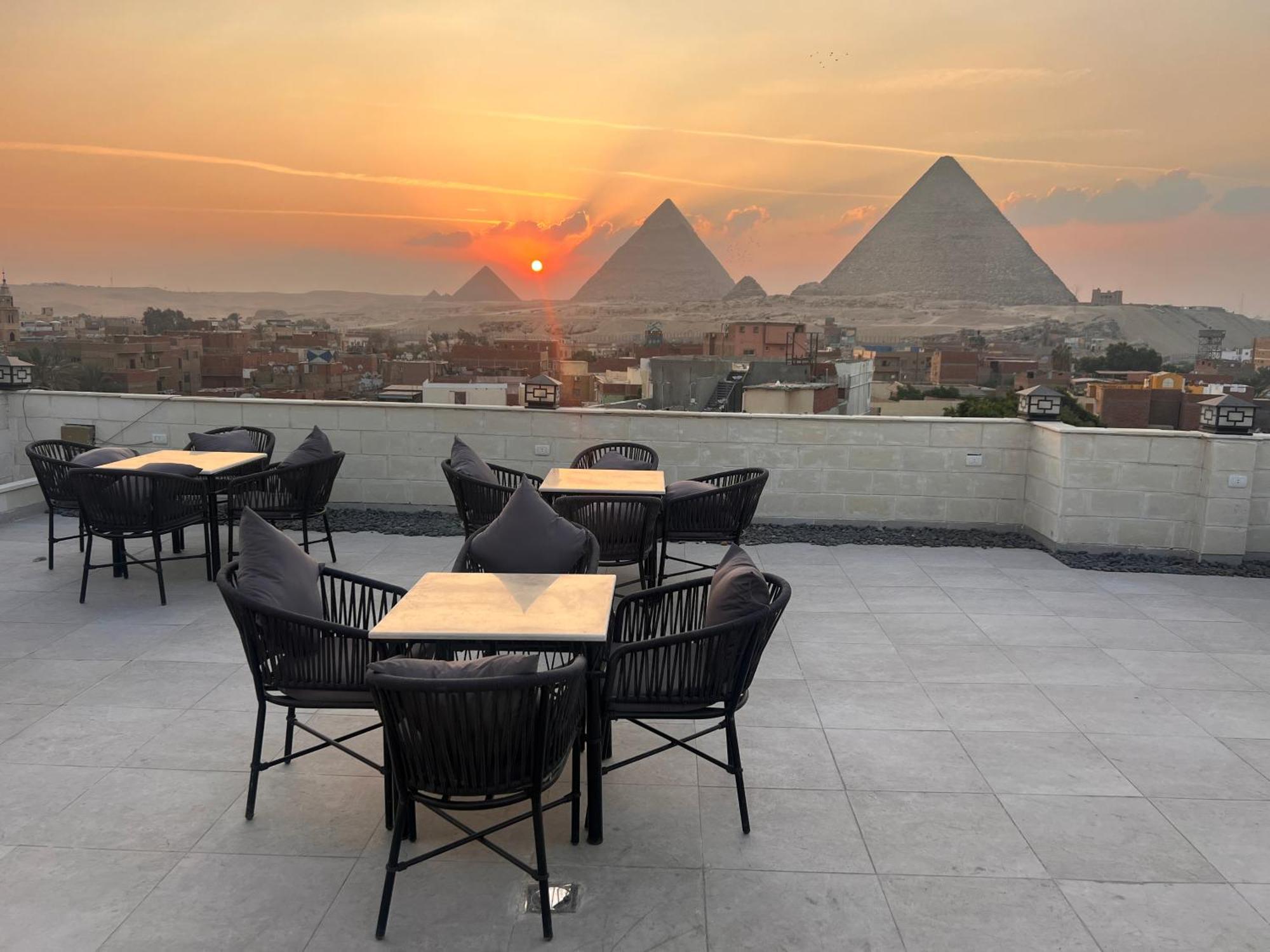 Maro Pyramids Hotel