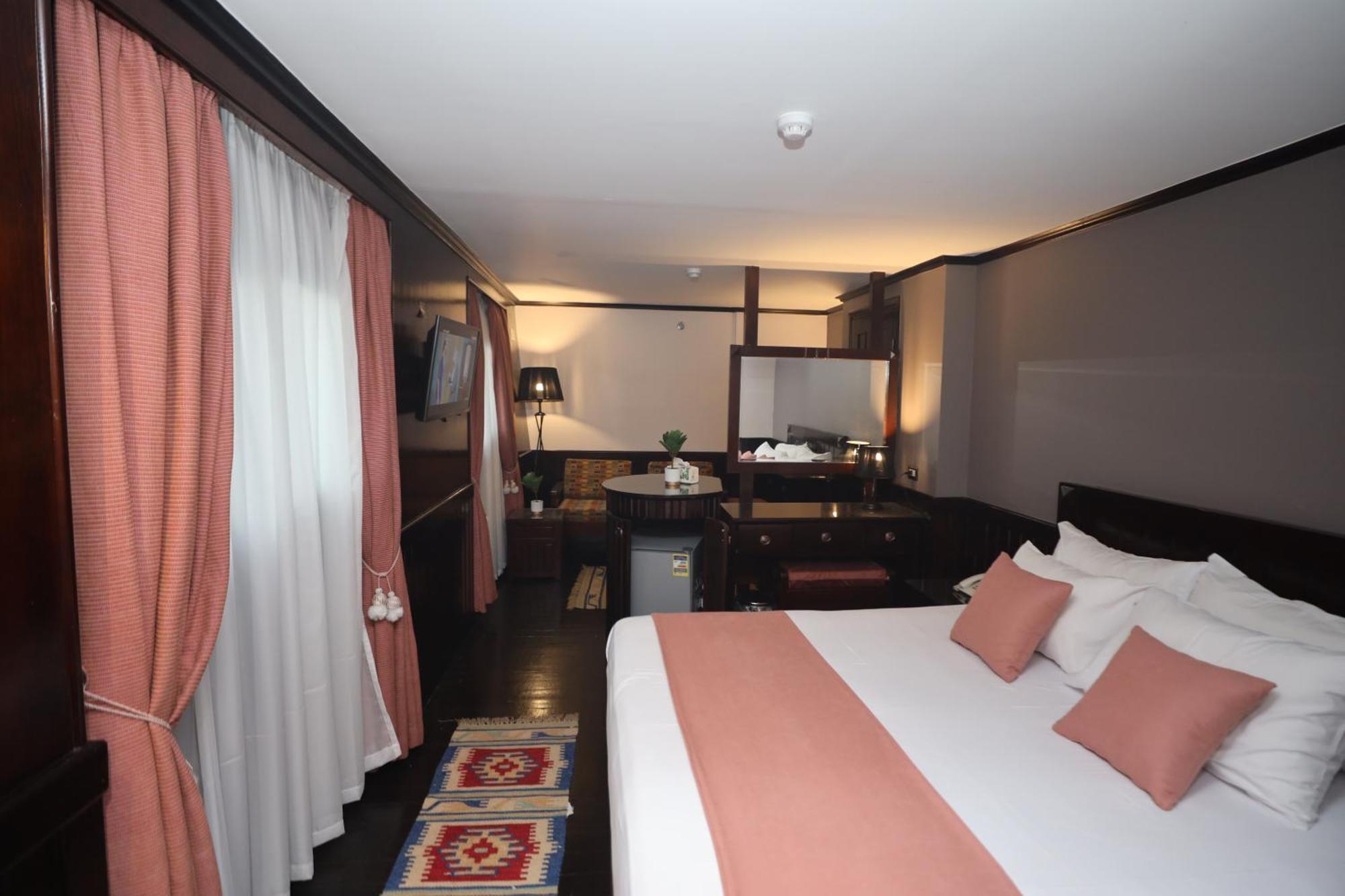 Nile View Hotel 4*