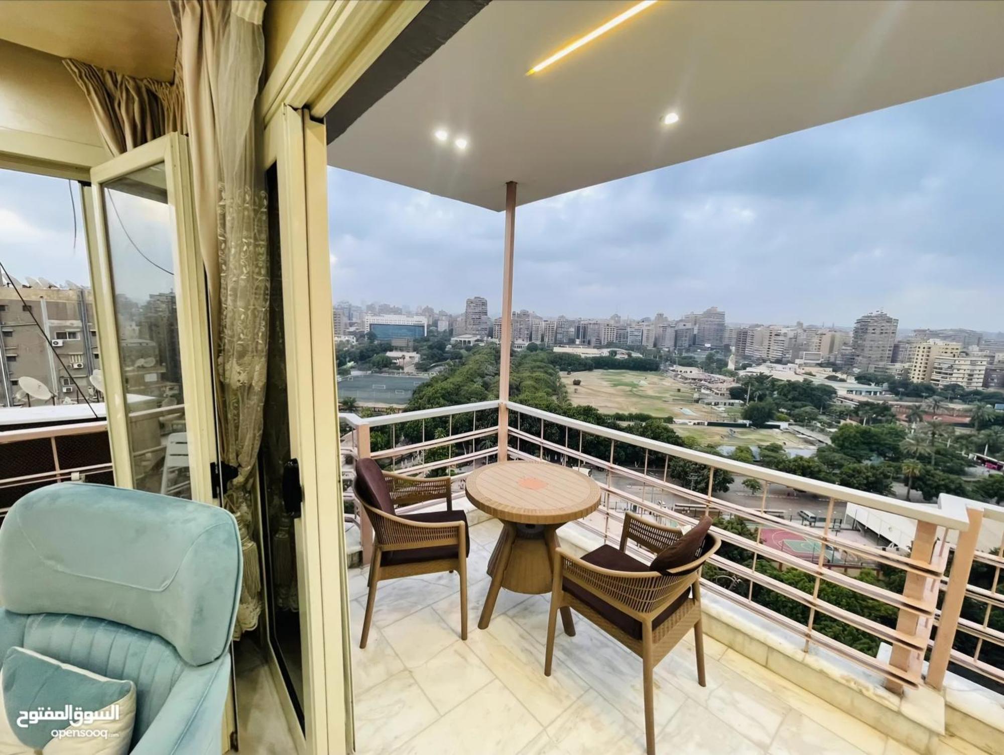 Apartment New Stylish 3br In El Dokki Near Shooting Club - Families Only Cairo